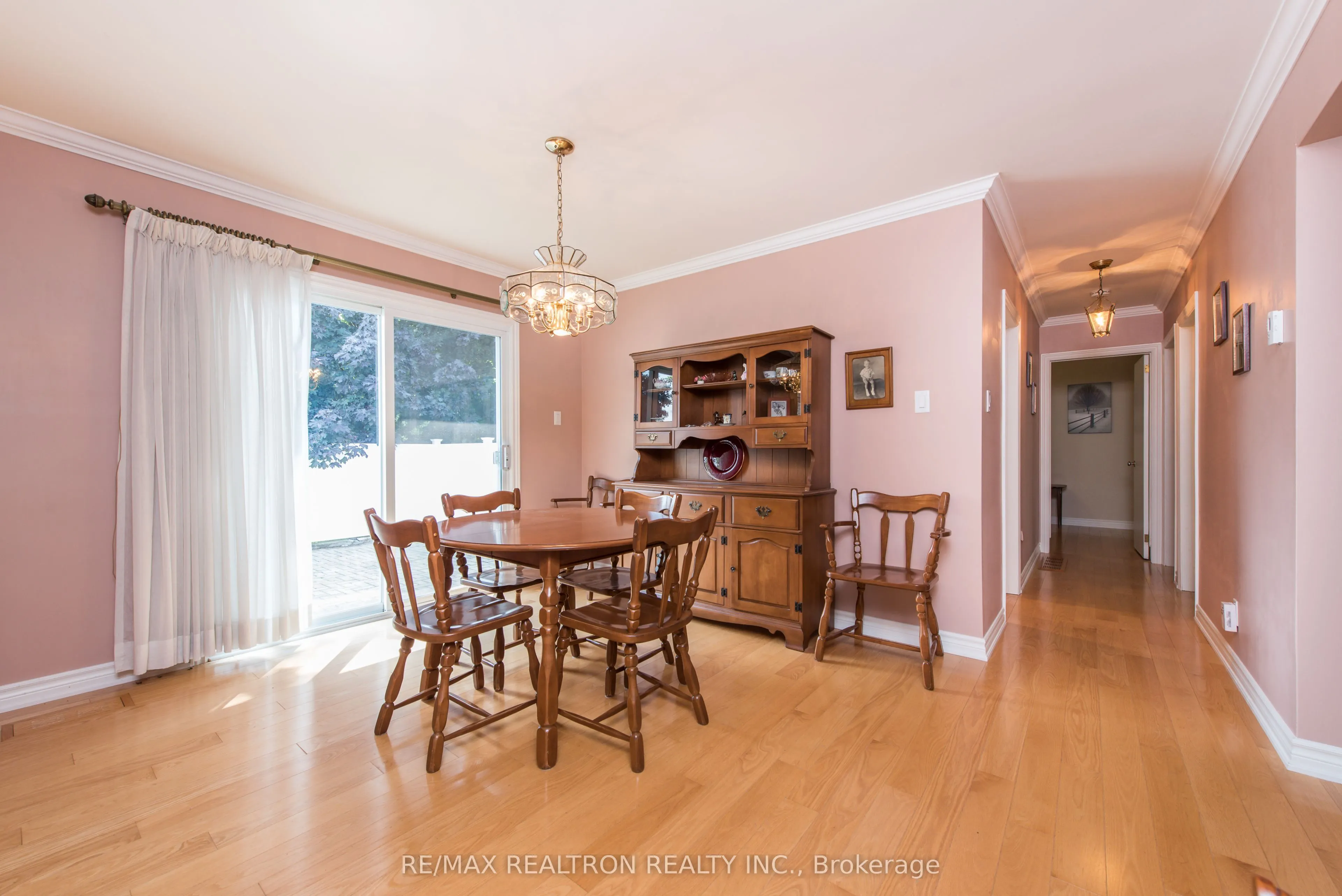 41 Downey Avenue