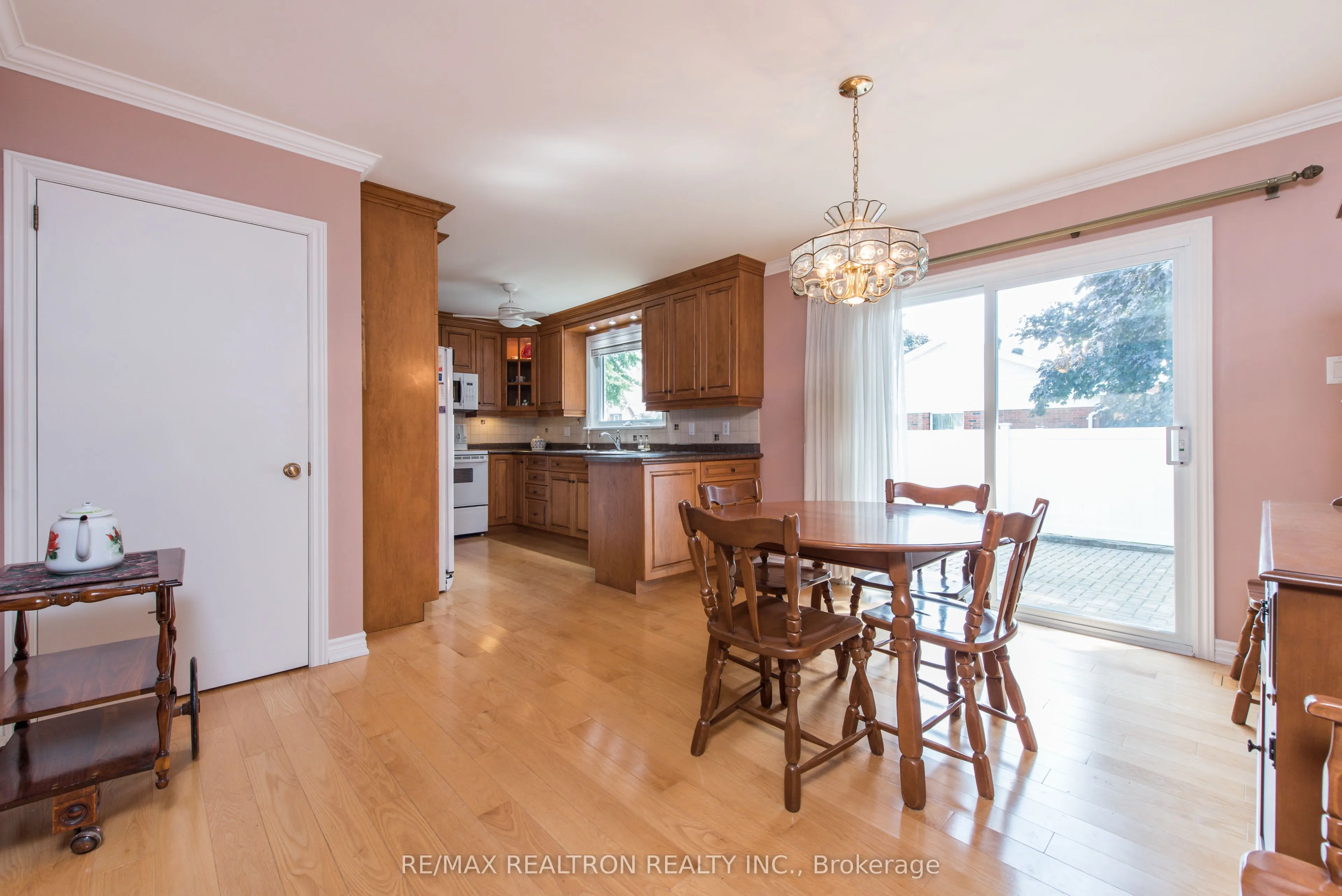 41 Downey Avenue