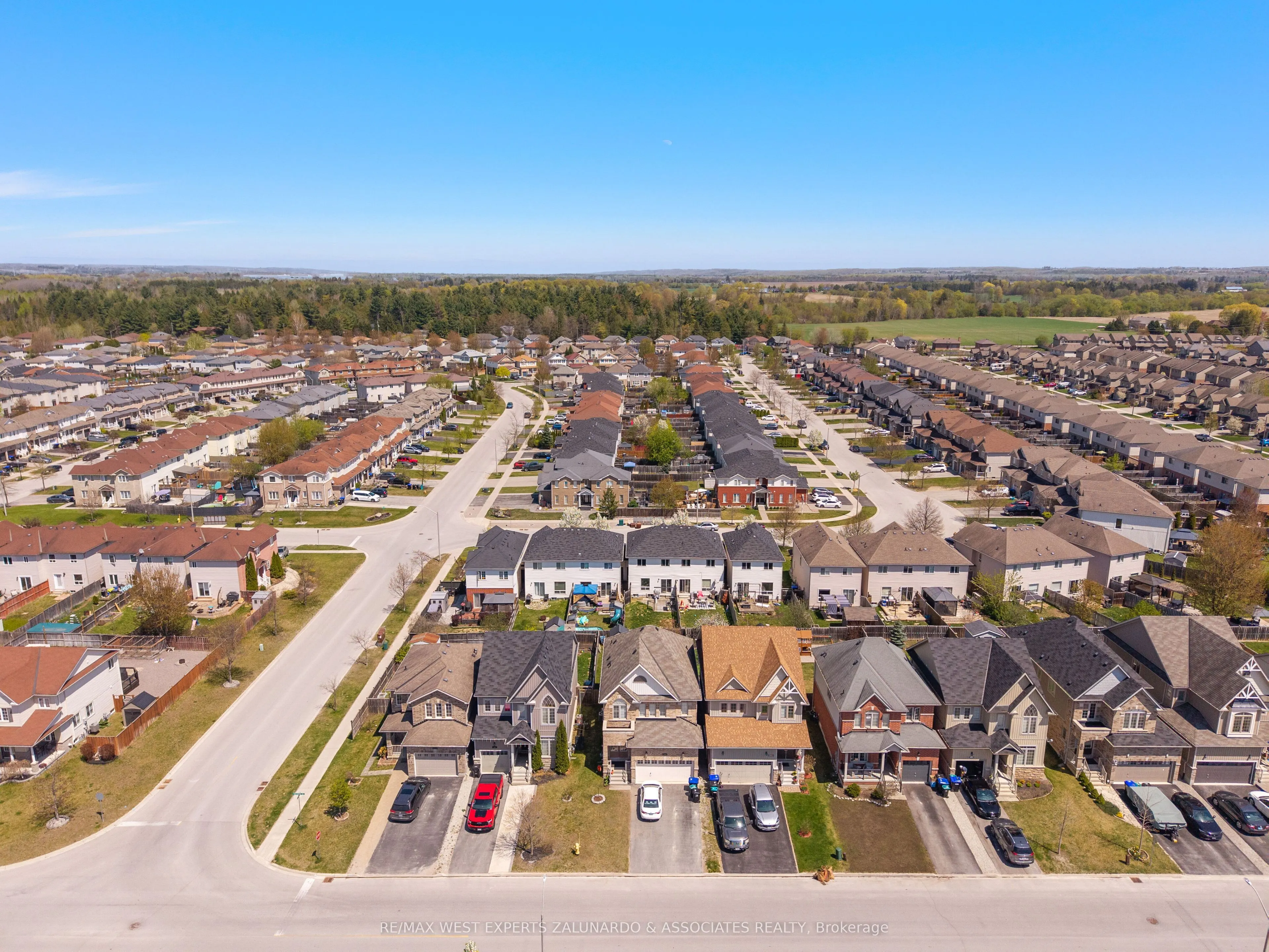 156 Stonemount Crescent