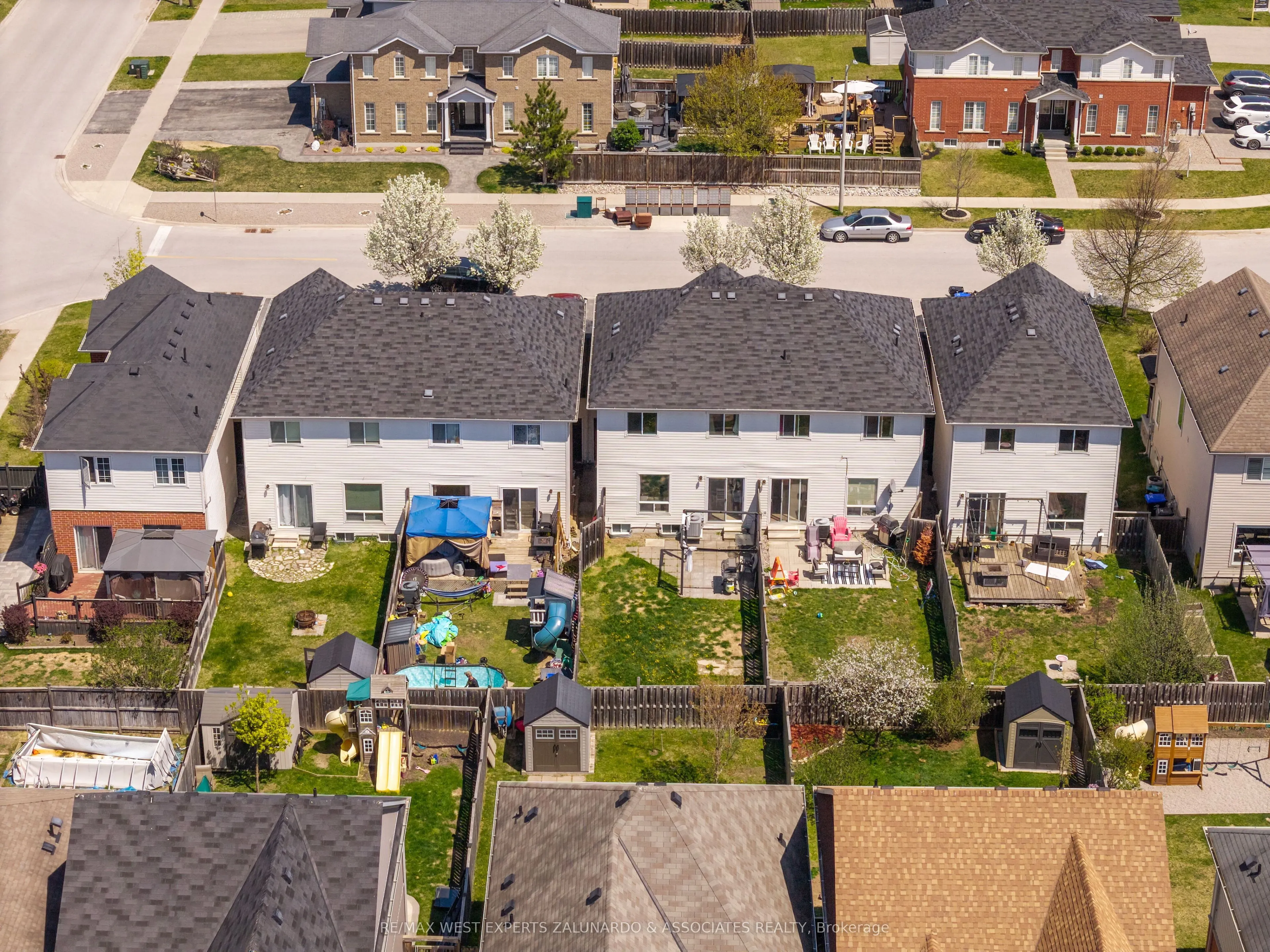 156 Stonemount Crescent