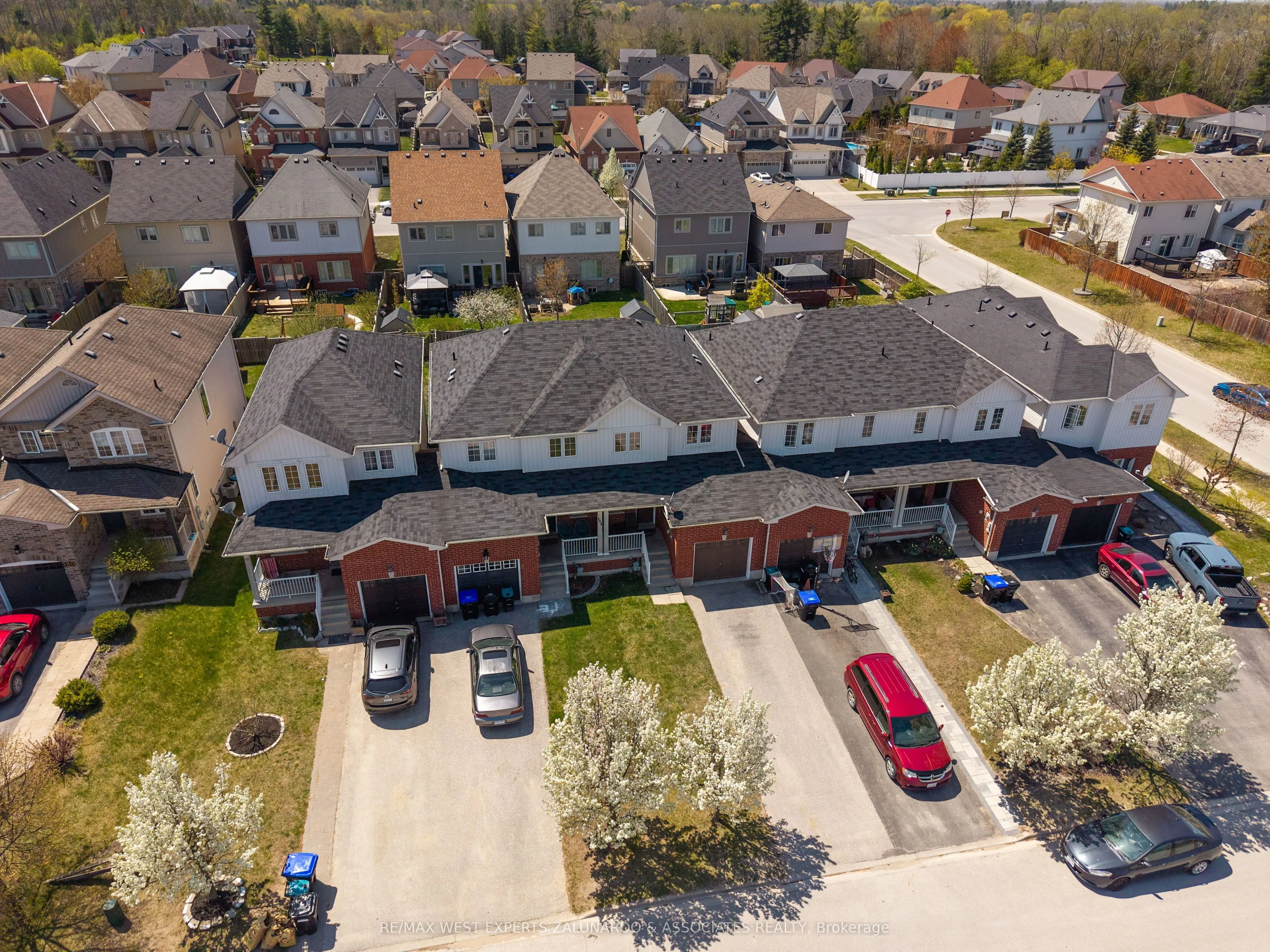 156 Stonemount Crescent
