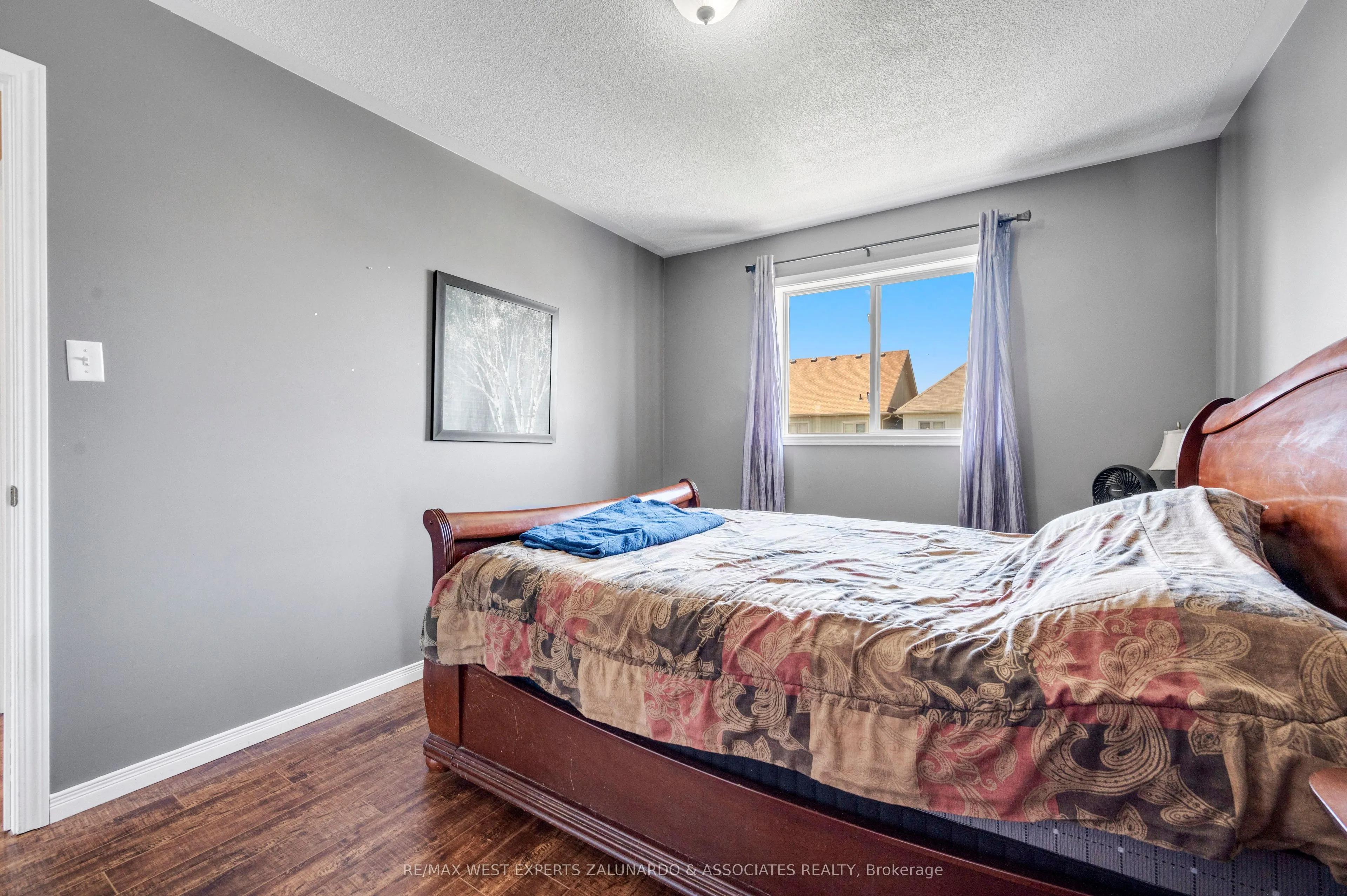 156 Stonemount Crescent