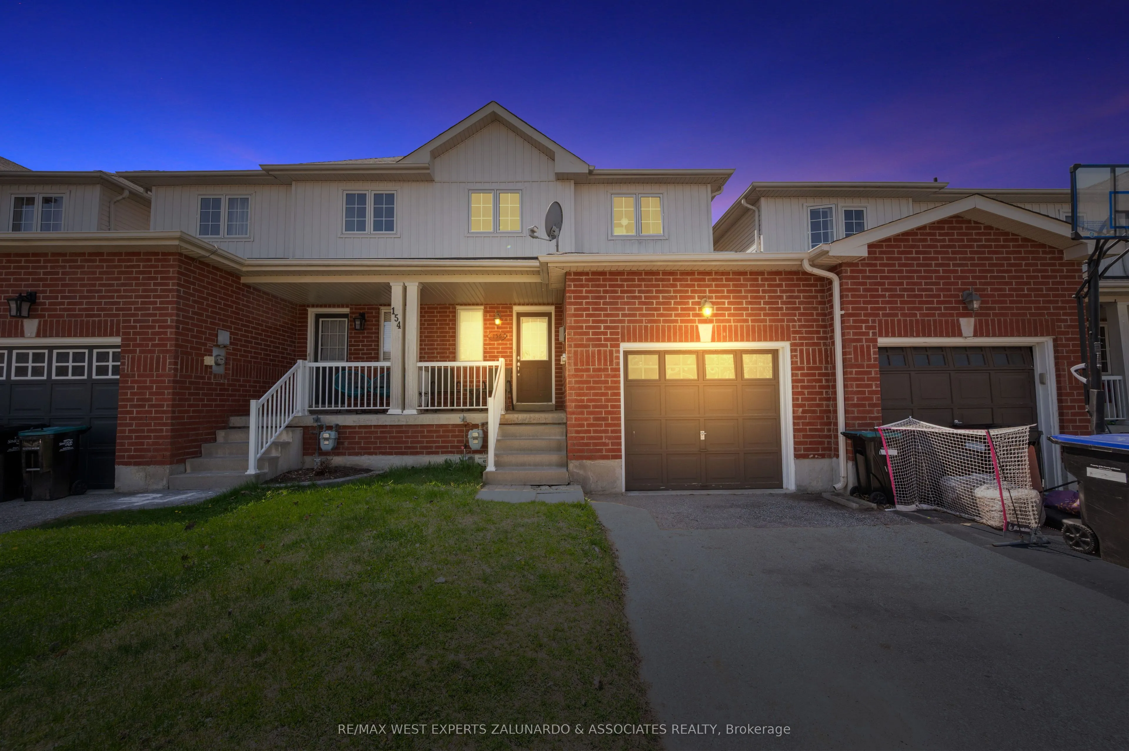 156 Stonemount Crescent