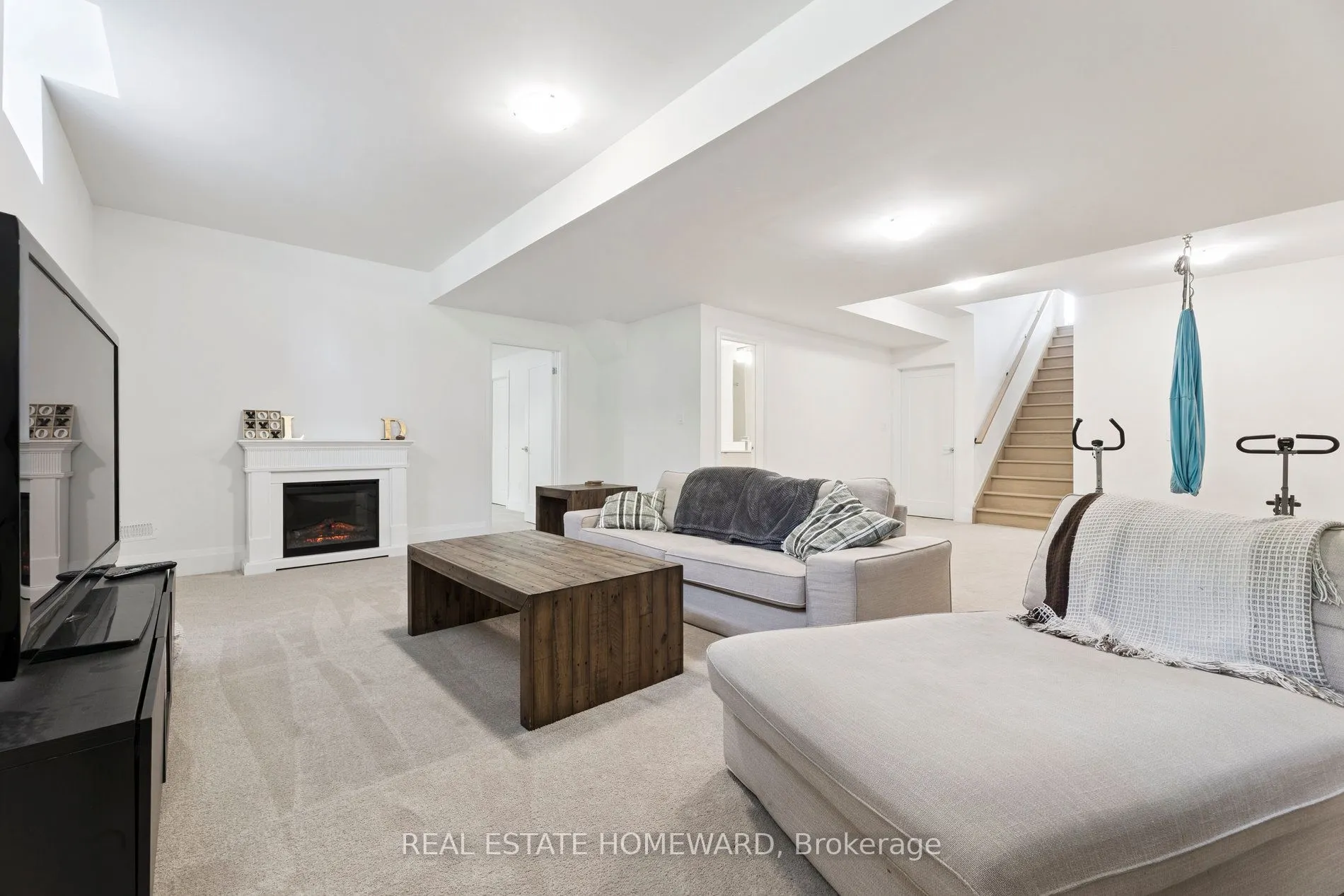 11 Lois Torrance Trail