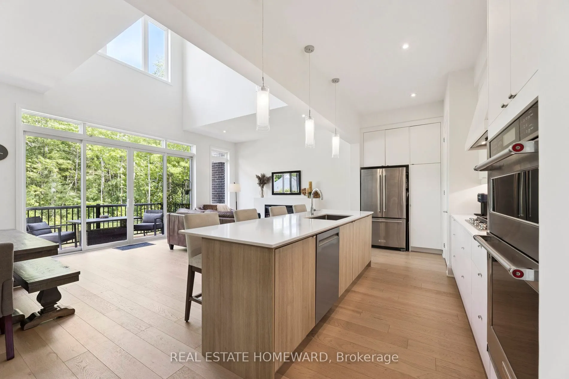 11 Lois Torrance Trail