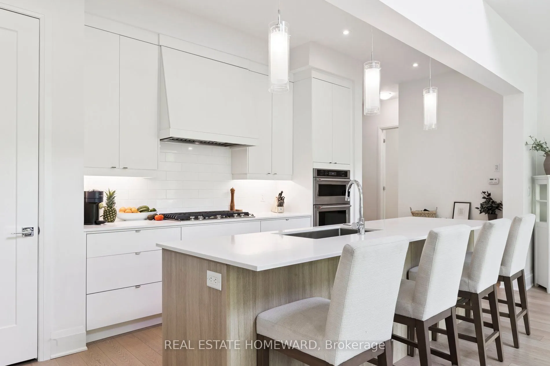 11 Lois Torrance Trail