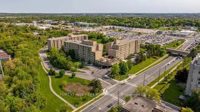 326 Major Mackenzie Drive E, #308