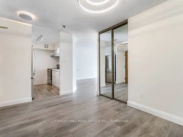 326 Major Mackenzie Drive E, #308