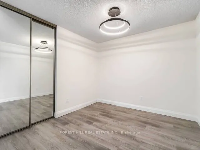 326 Major Mackenzie Drive E, #308
