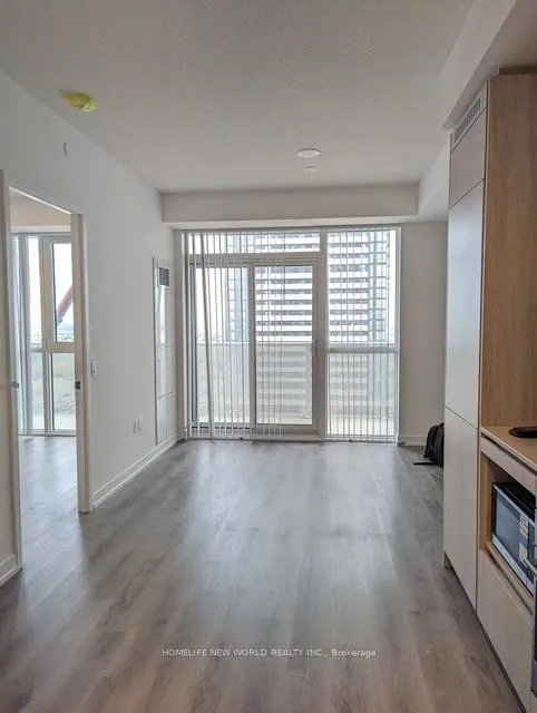 28 Interchange Way, #1601