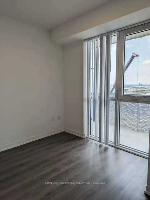 28 Interchange Way, #1601