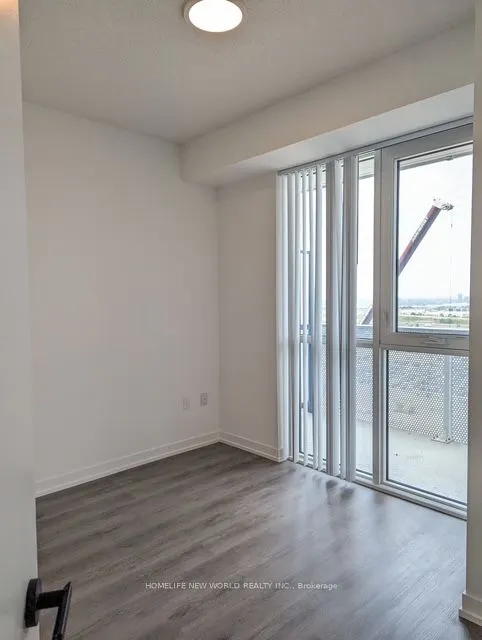 28 Interchange Way, #1601