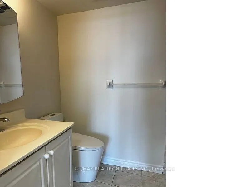 9015 Leslie Street, #1218
