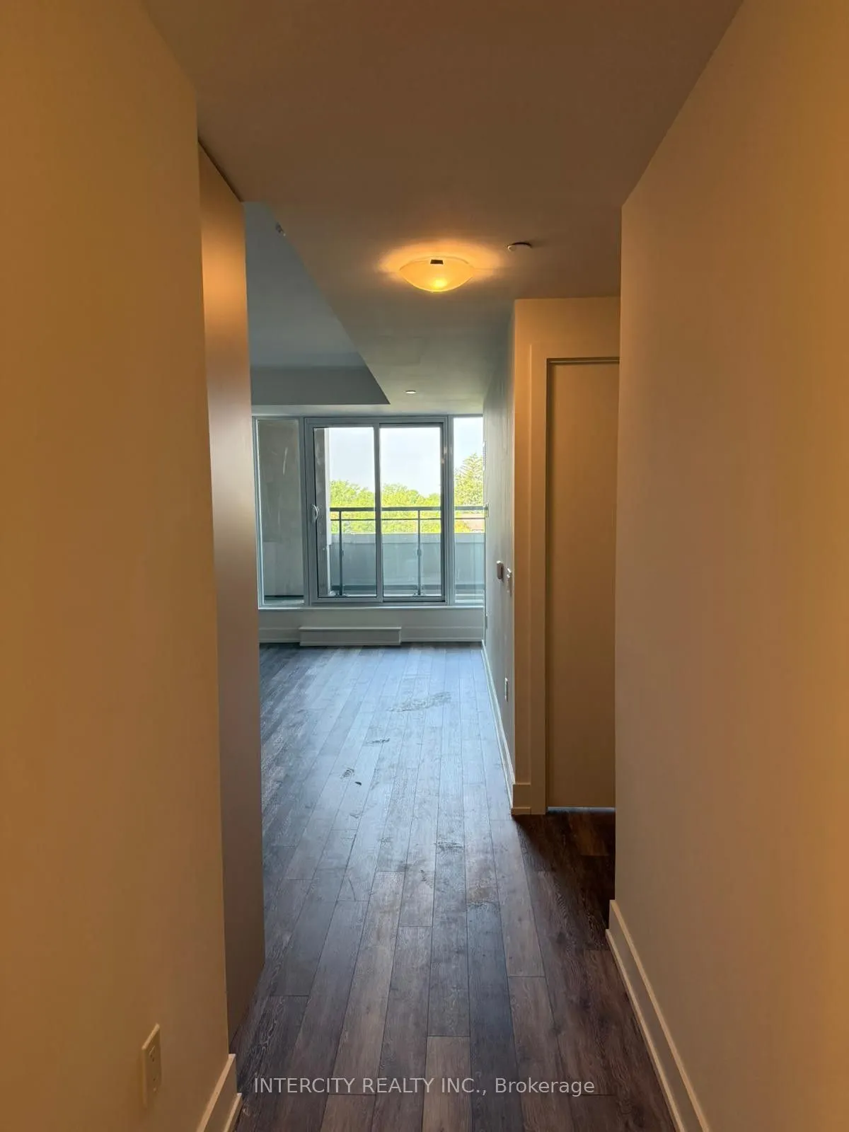2075 King Road, #422