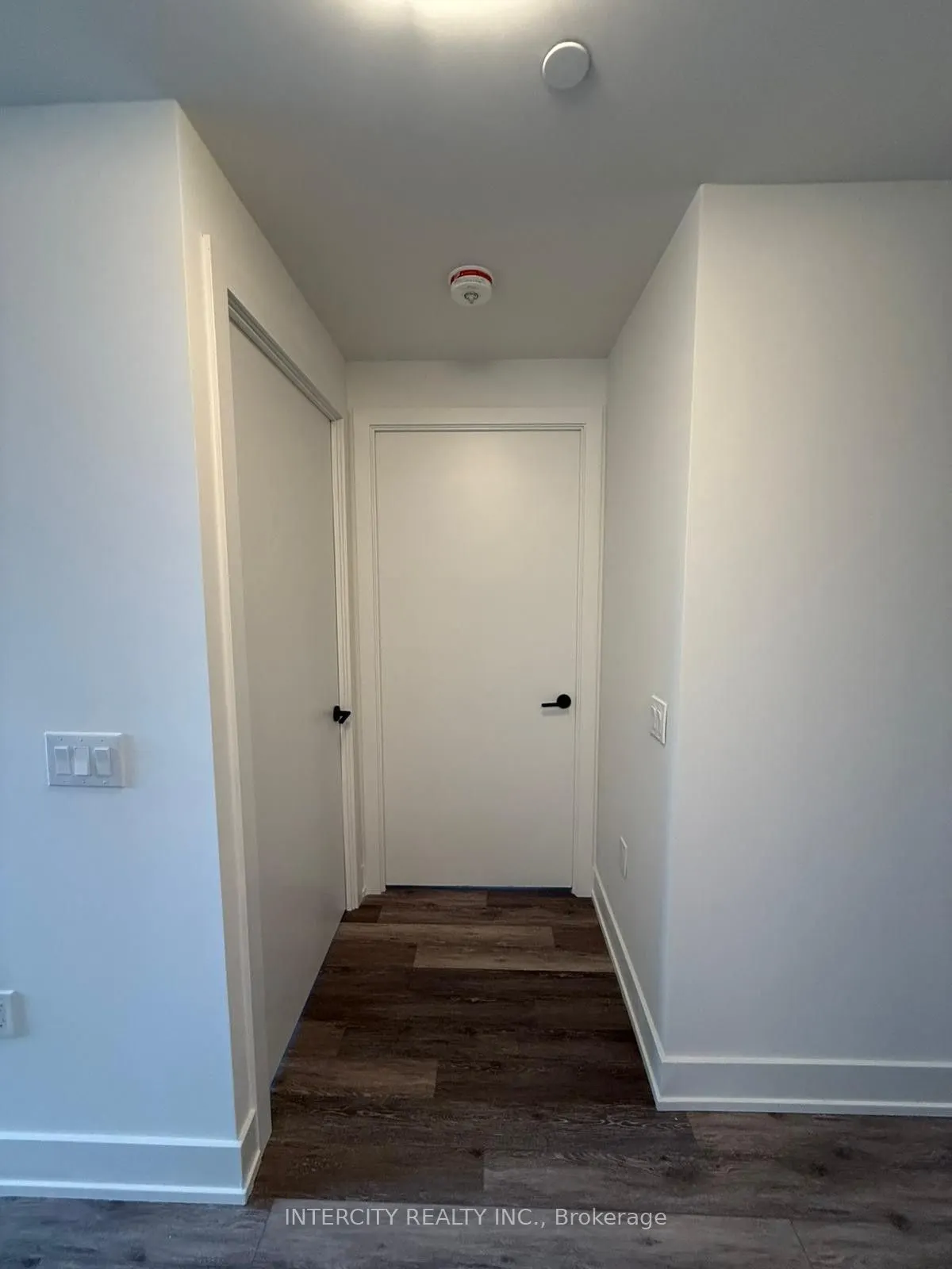 2075 King Road, #422