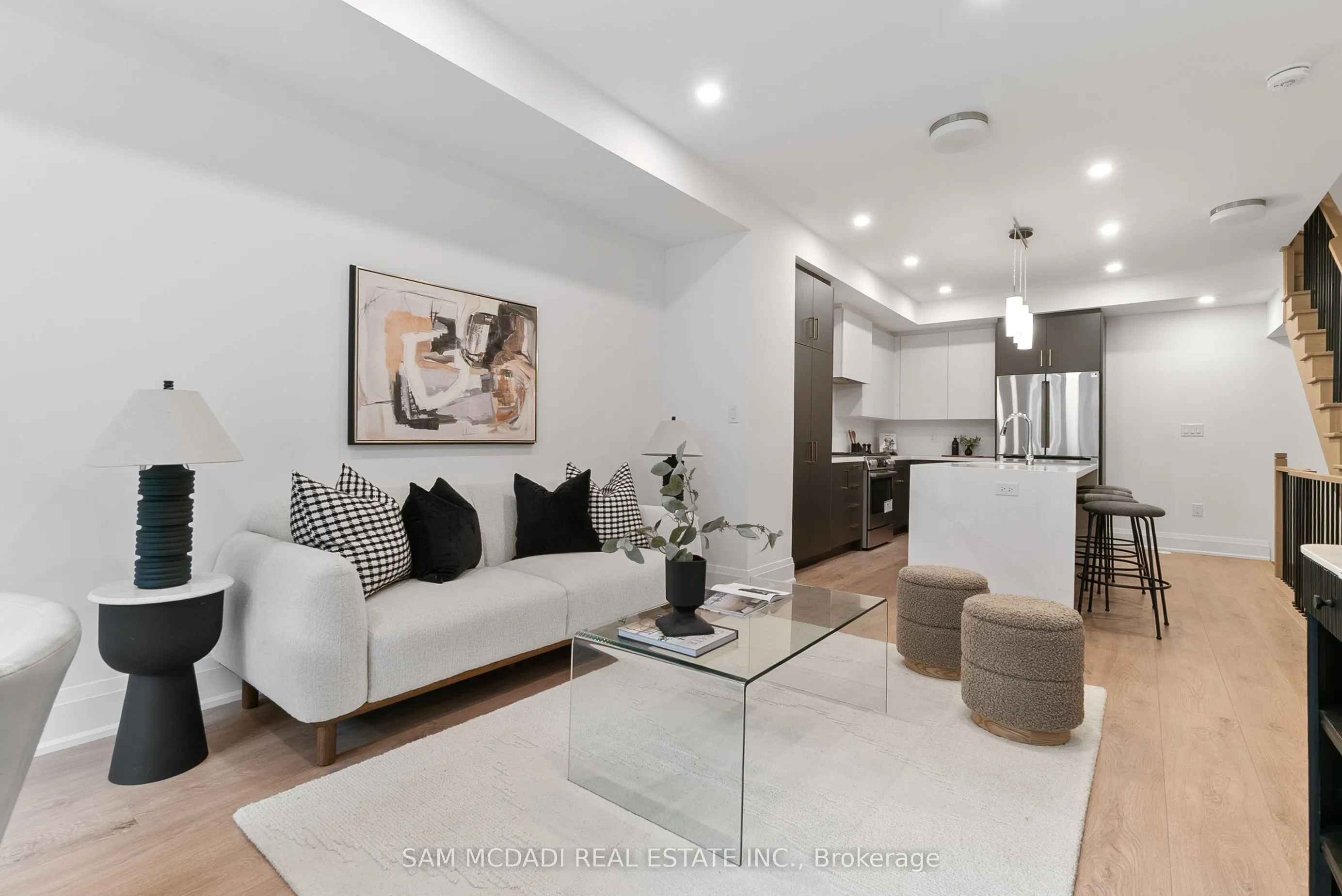 33 Burleigh Mews