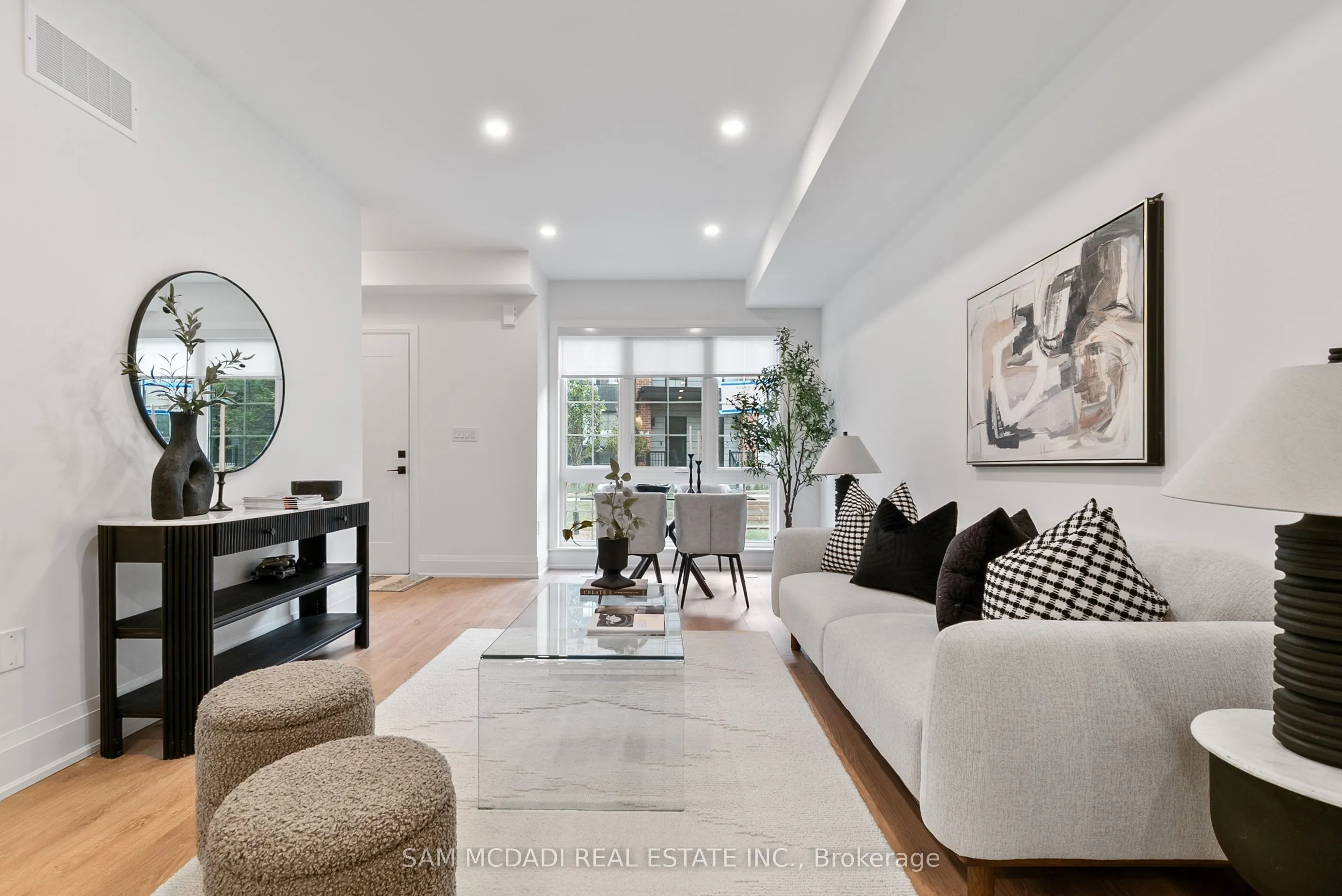 33 Burleigh Mews