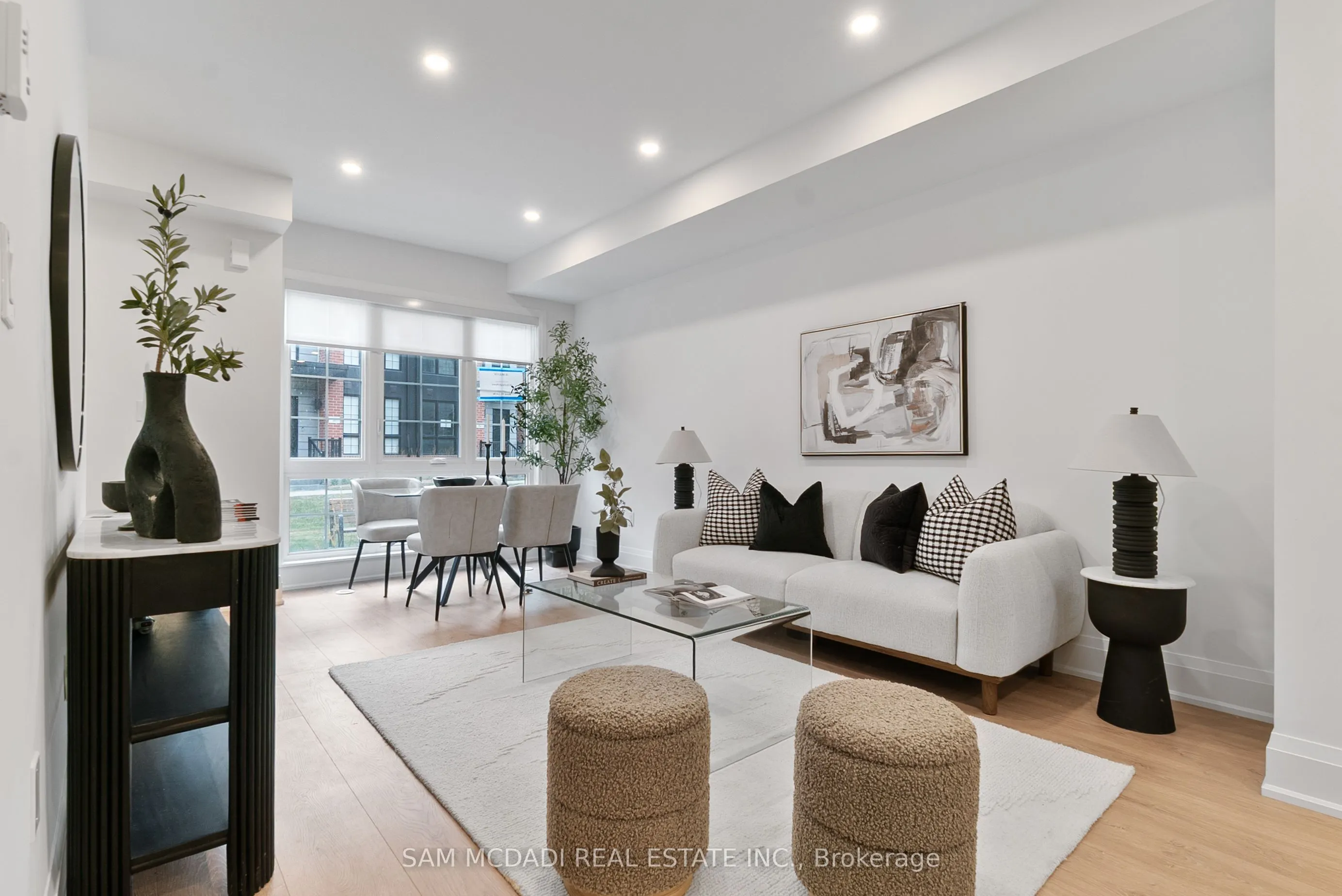 33 Burleigh Mews