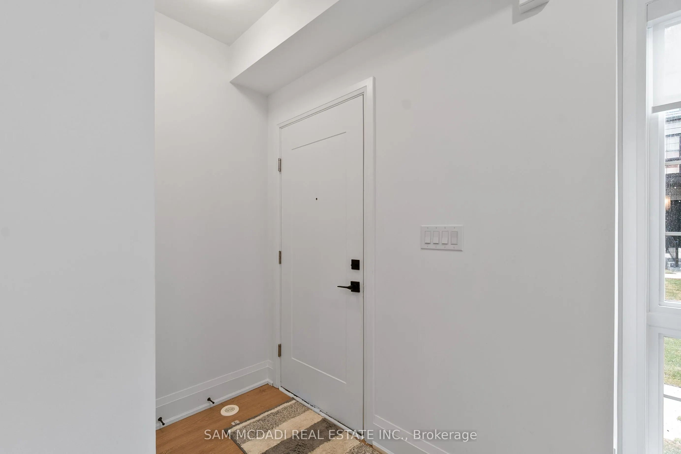 33 Burleigh Mews