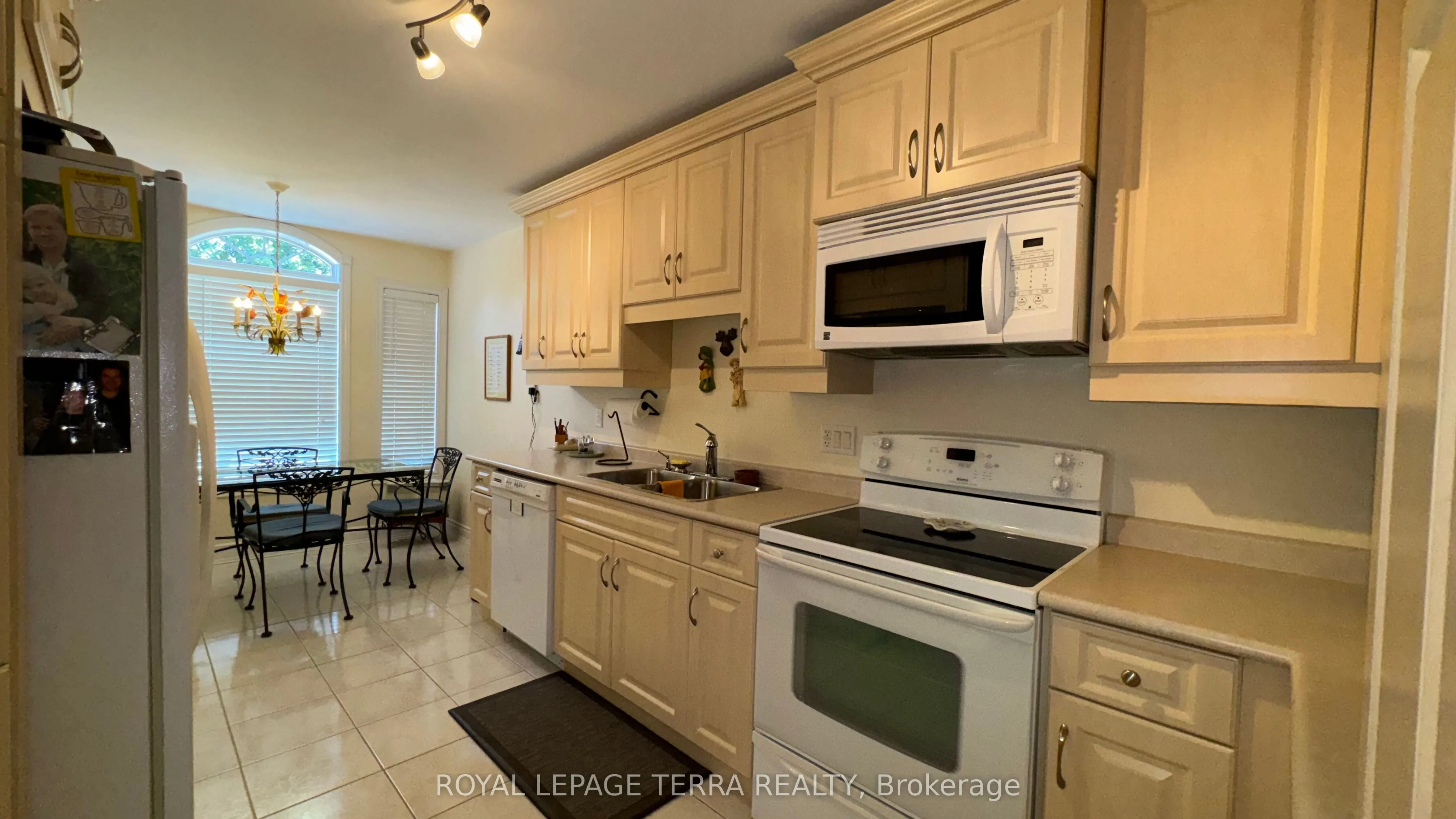 13 Montebello Terrace, #11