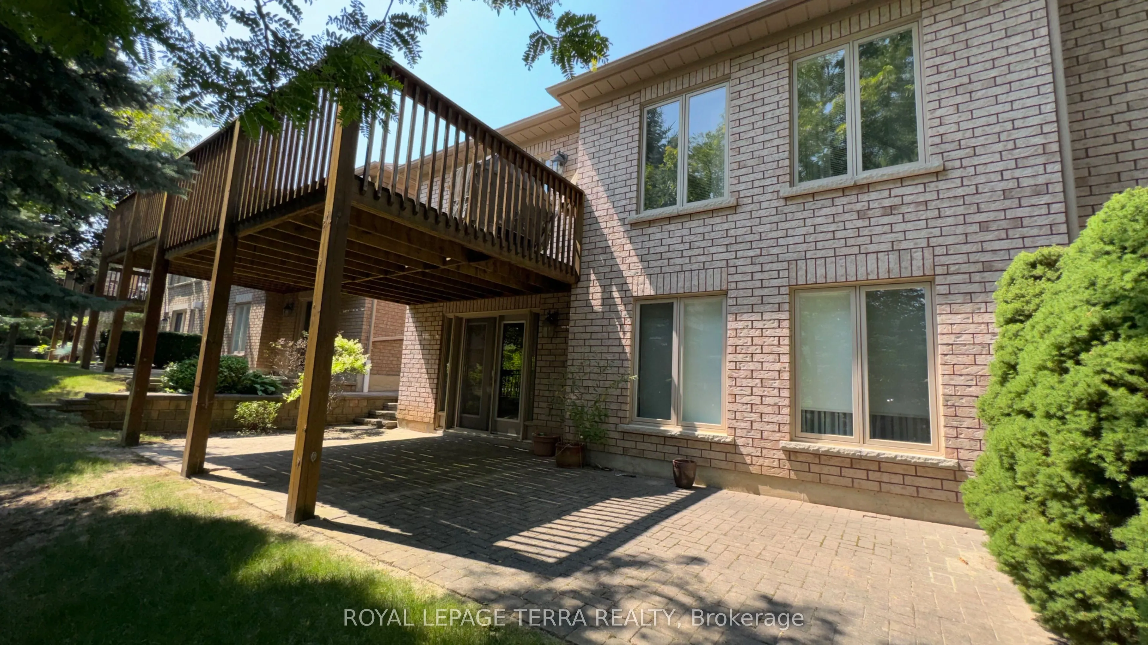 13 Montebello Terrace, #11