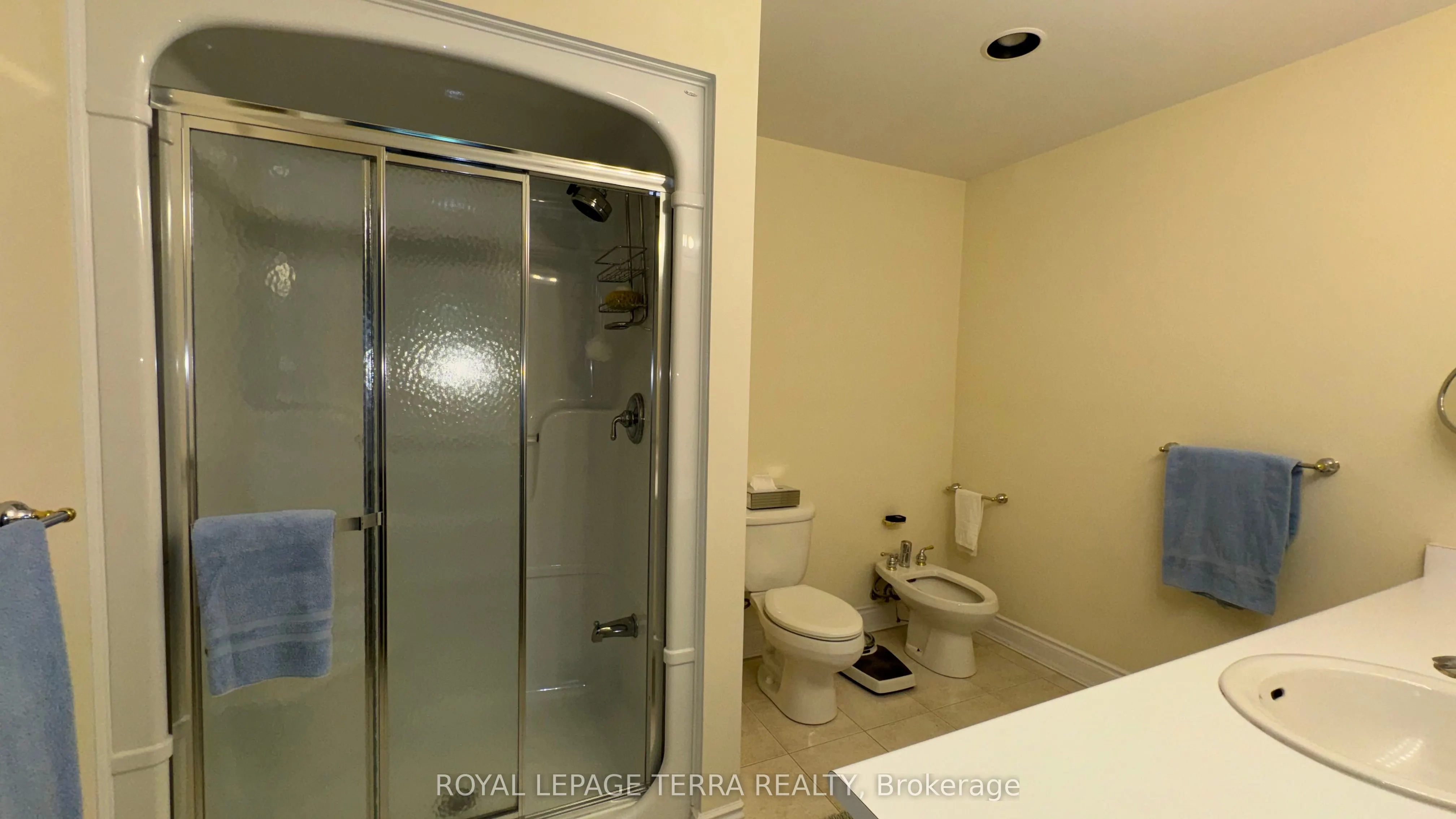 13 Montebello Terrace, #11