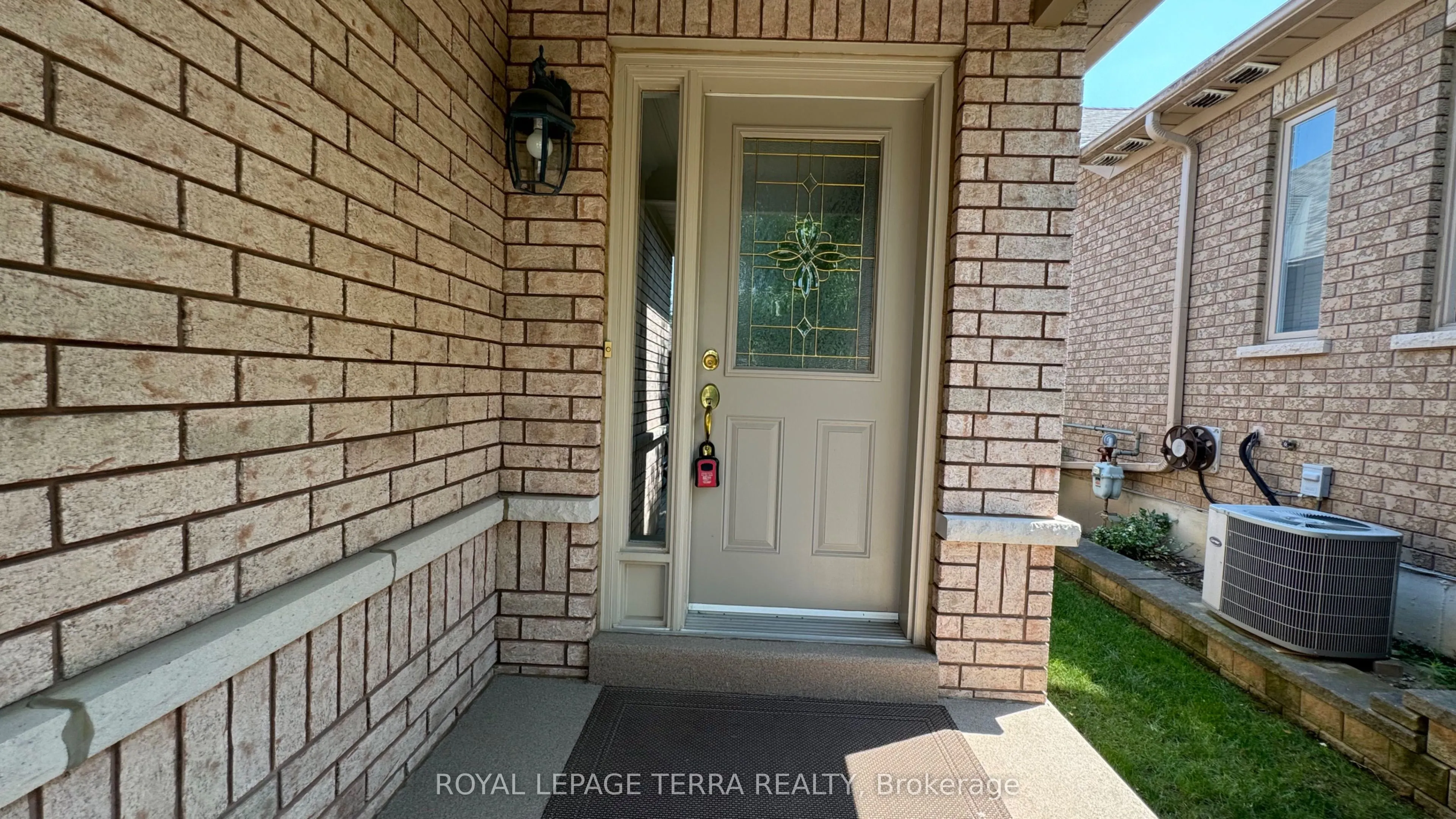 13 Montebello Terrace, #11