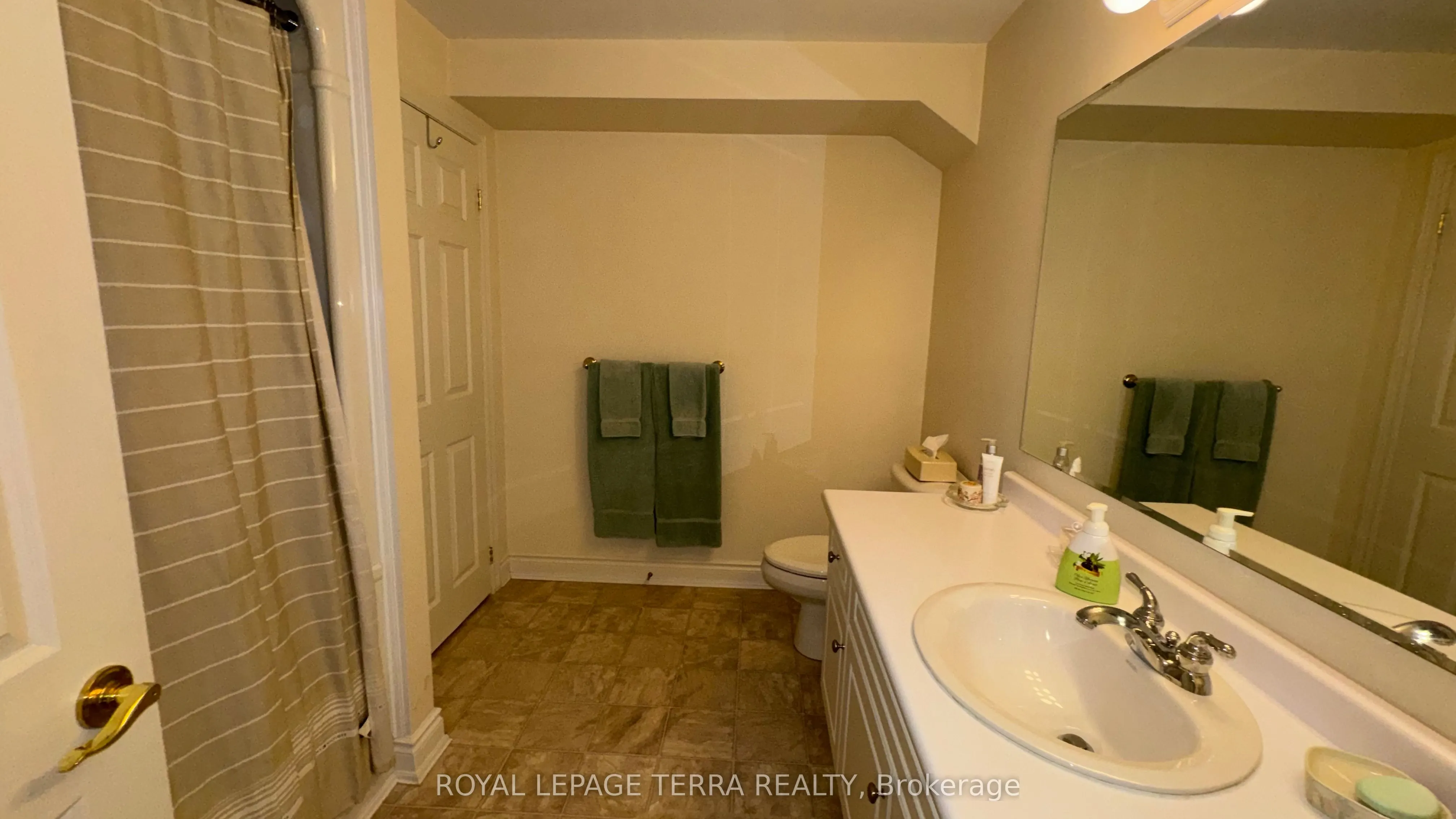 13 Montebello Terrace, #11