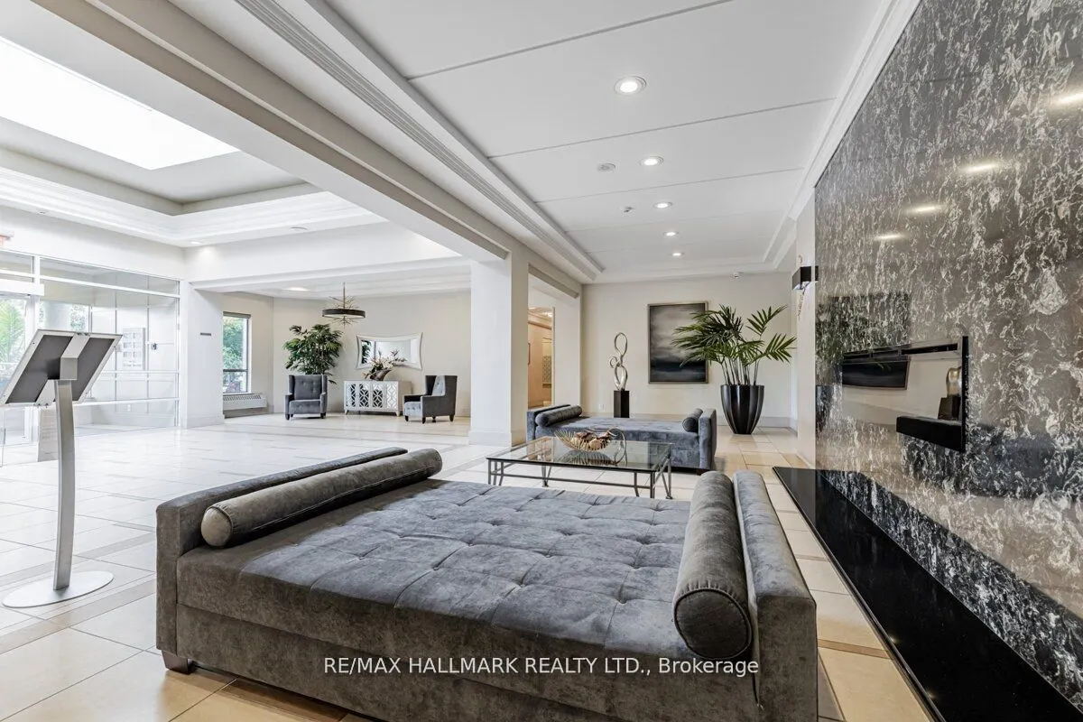 50 Disera Drive, #717