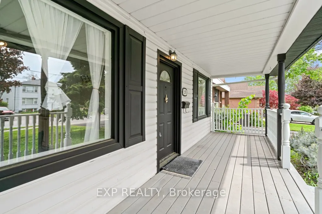 207 Church Street S