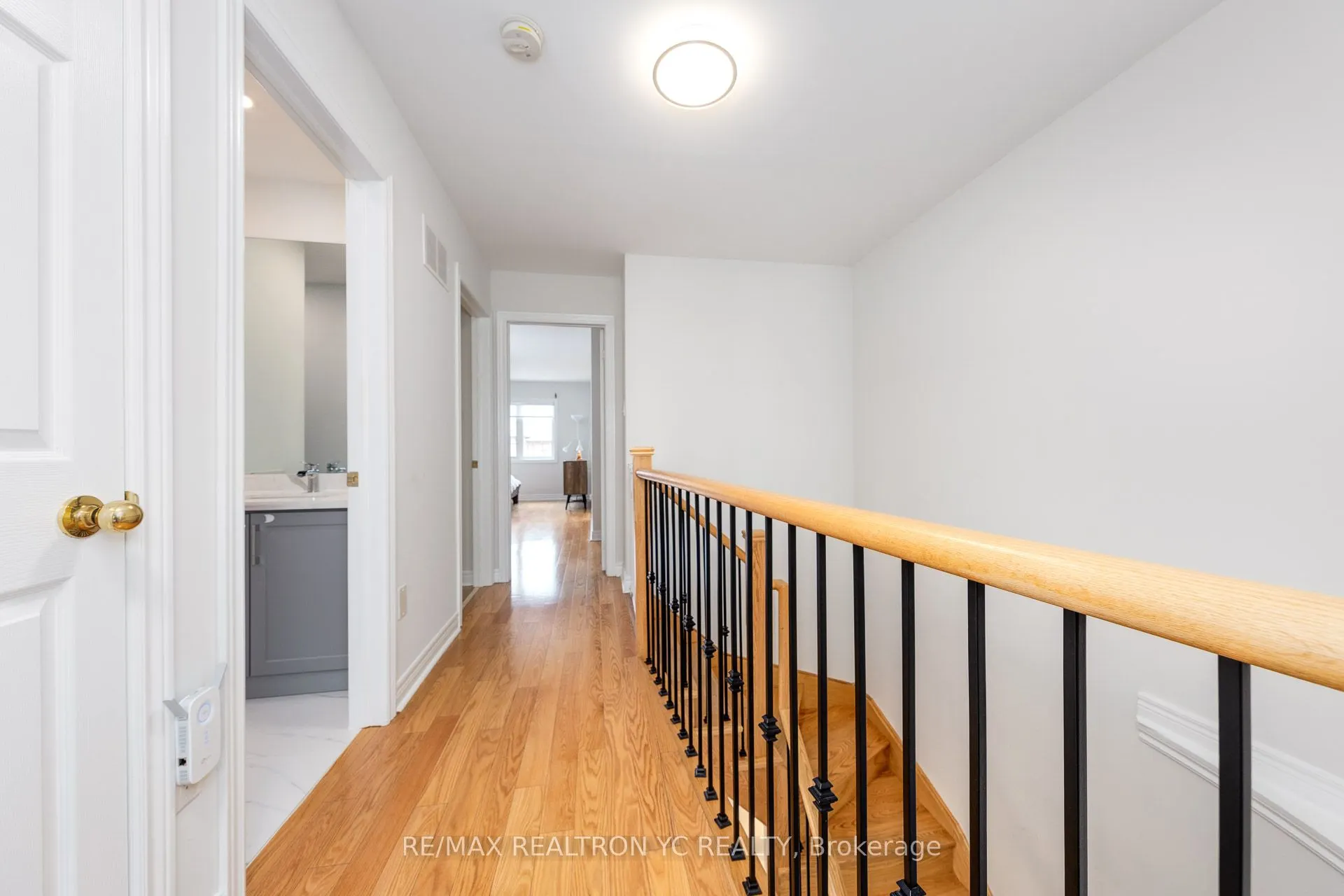 87 Chayna Crescent