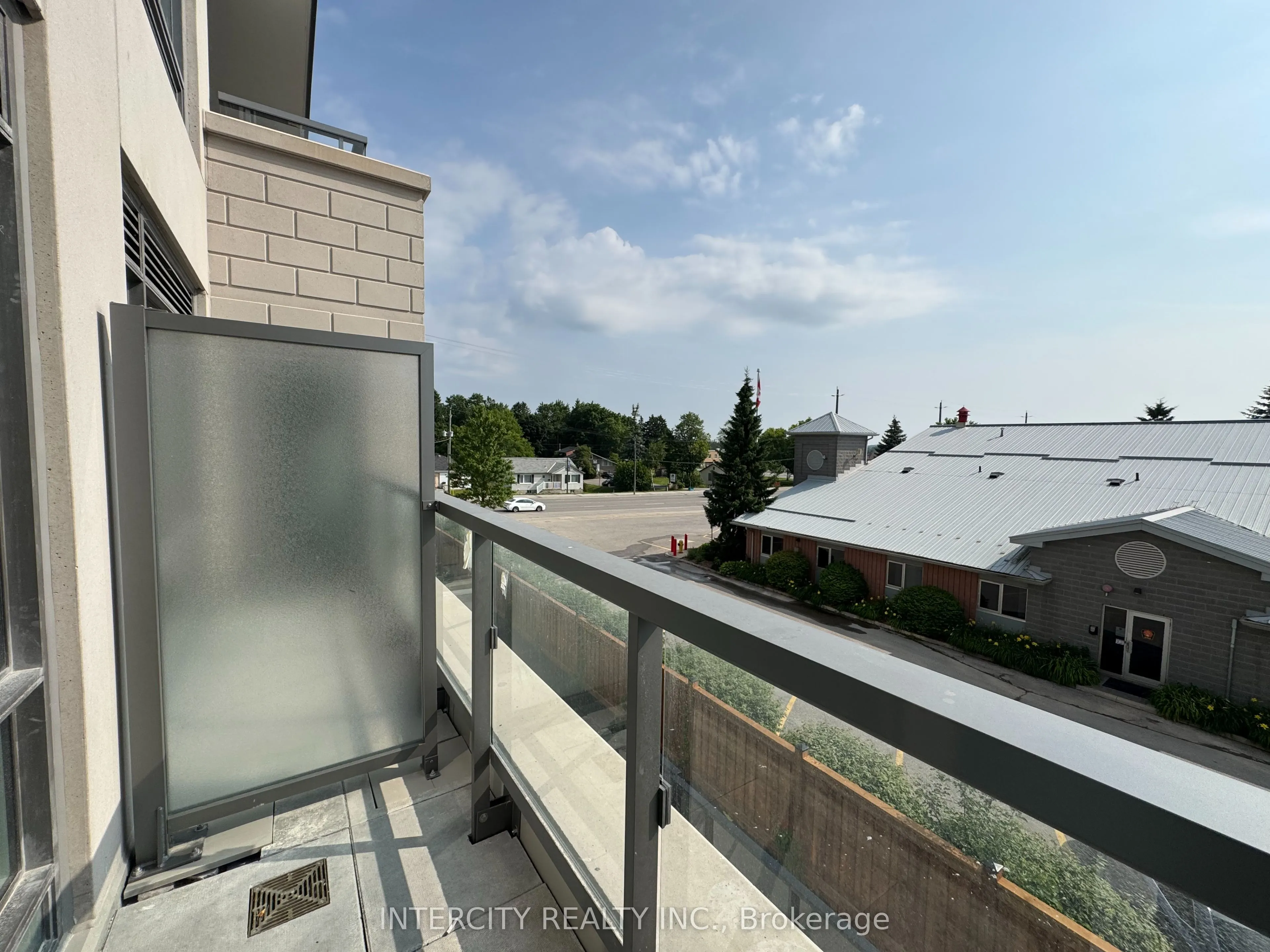 2075 King Road, #245