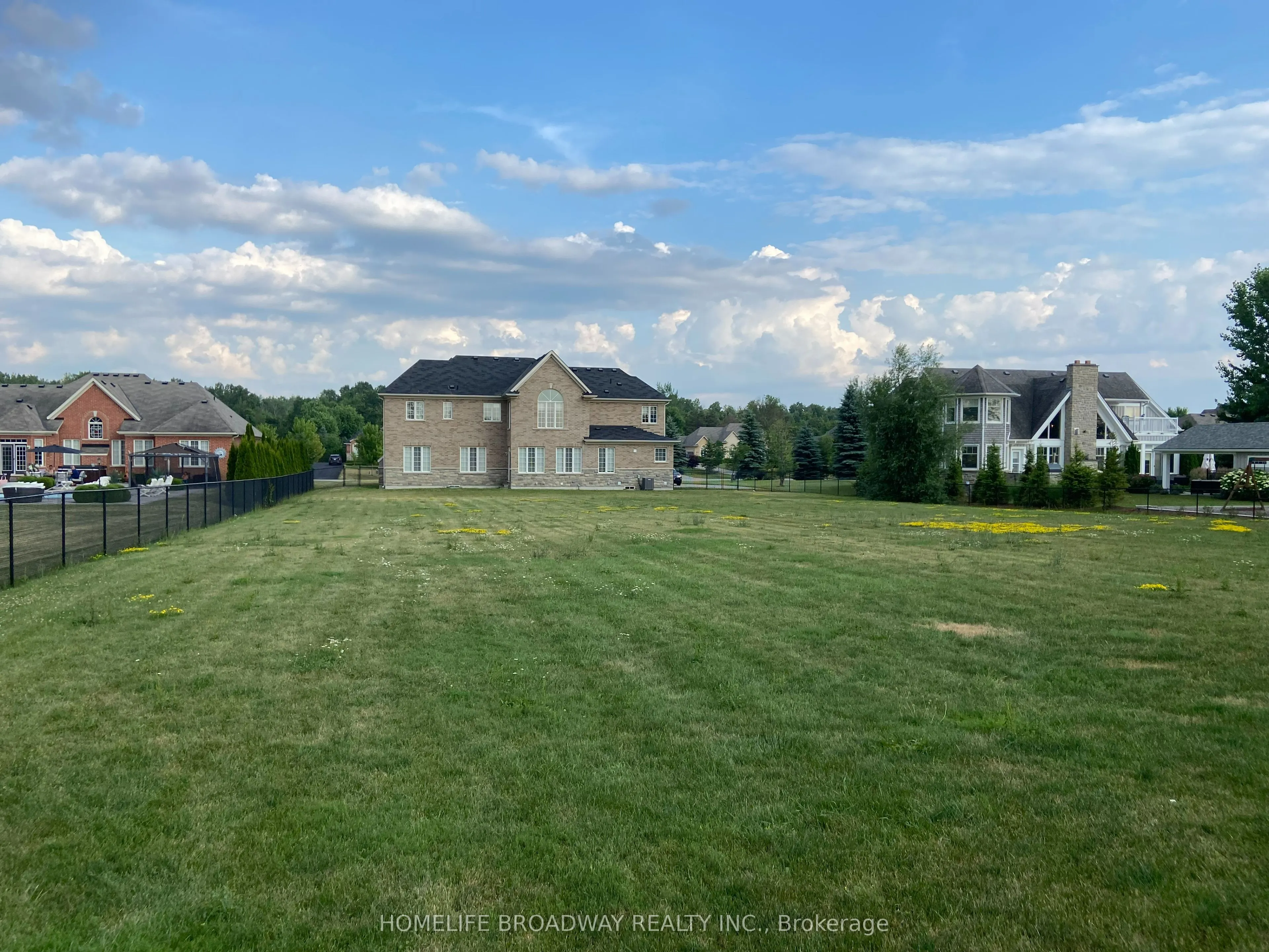 8 Wolford Court