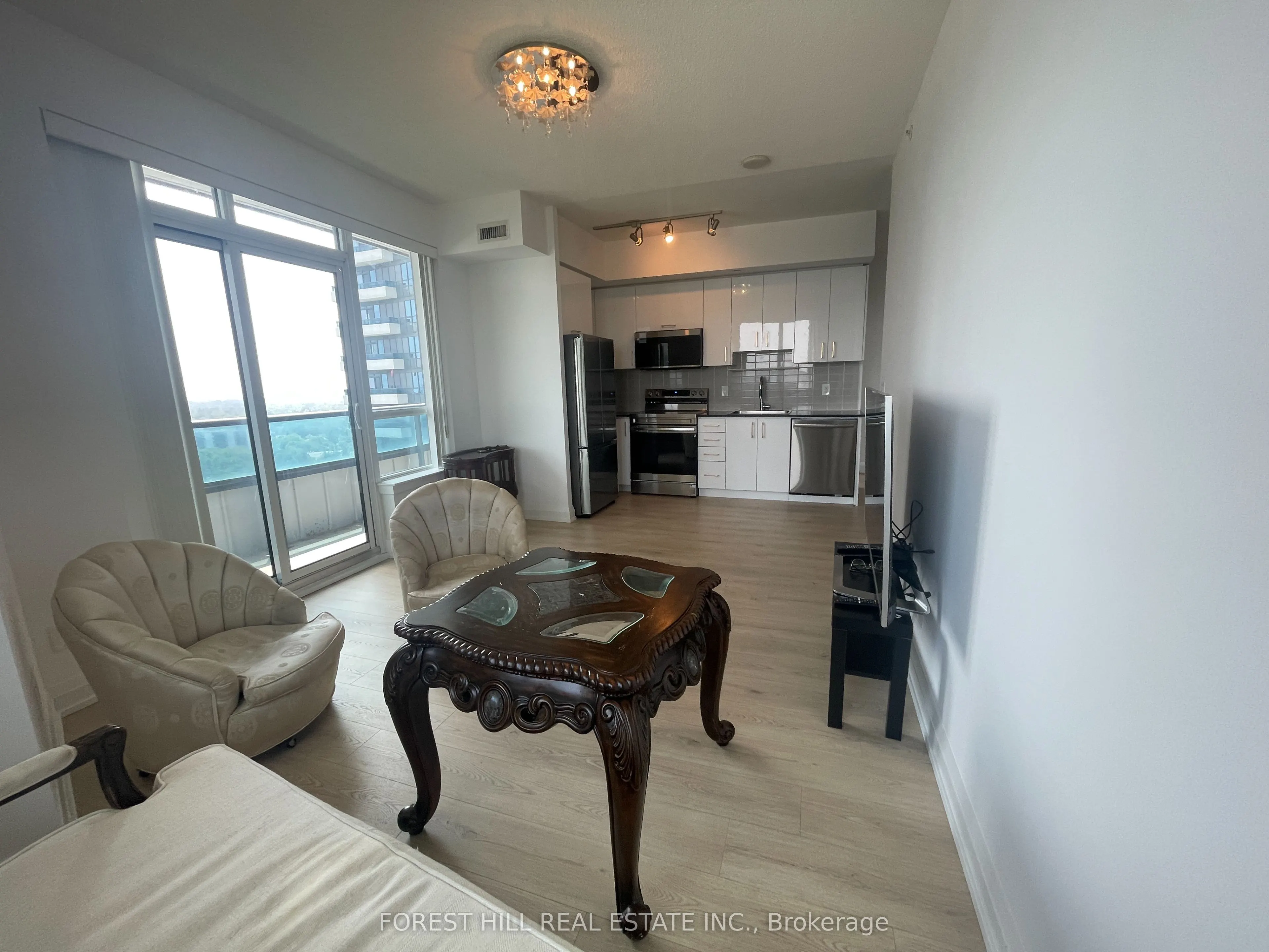 7171 Yonge Street, #1701