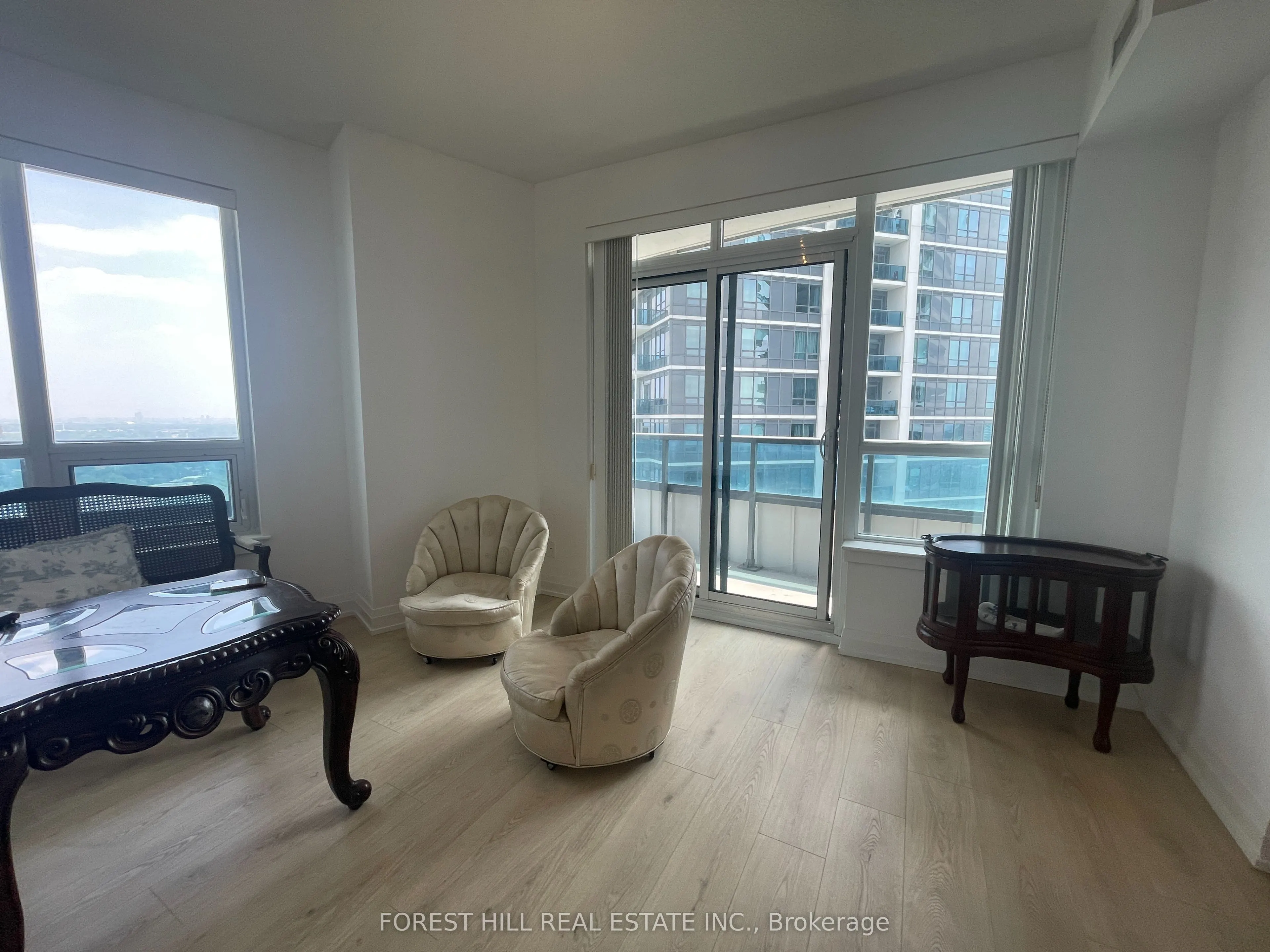 7171 Yonge Street, #1701