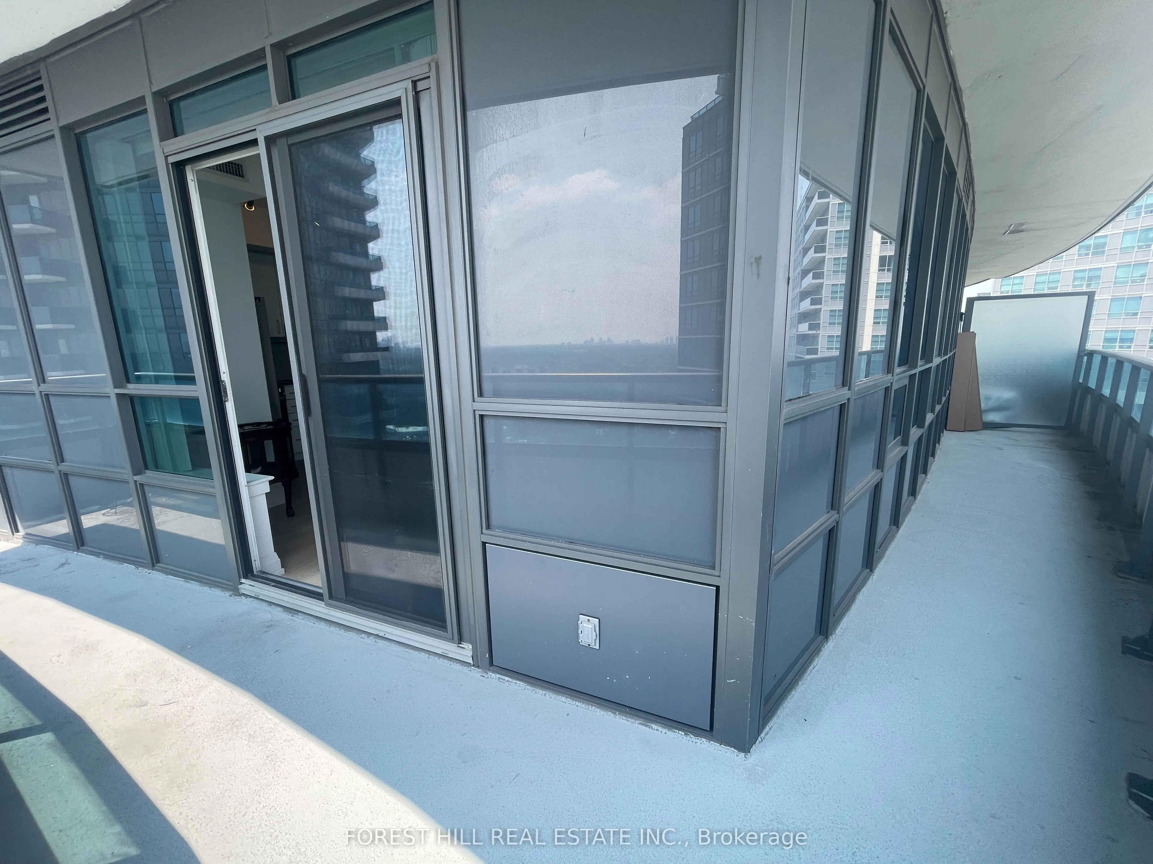7171 Yonge Street, #1701