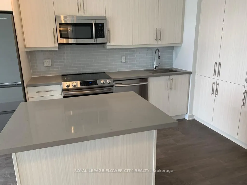 75 Oneida Crescent, #708