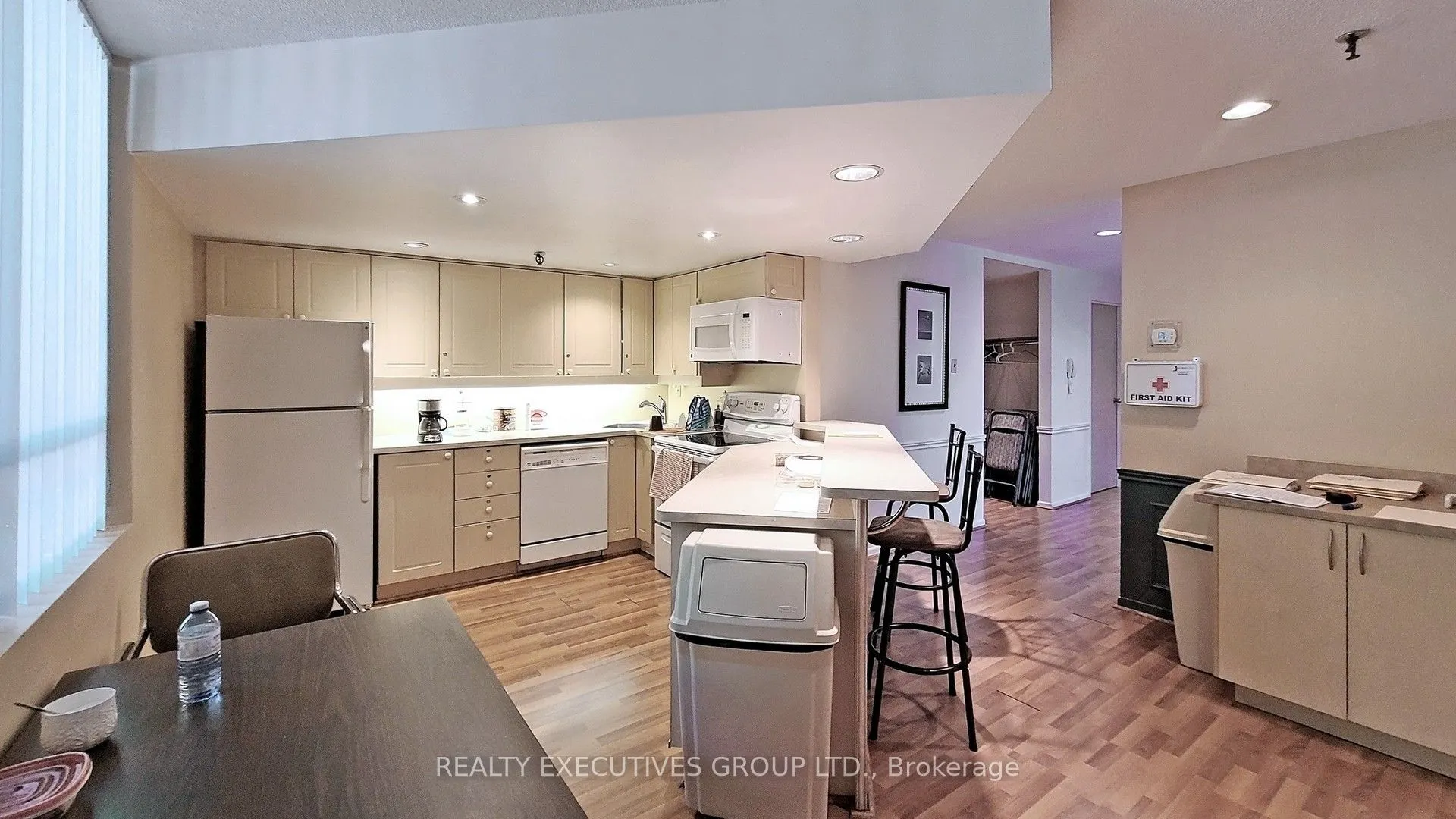 8111 Yonge Street, #1701