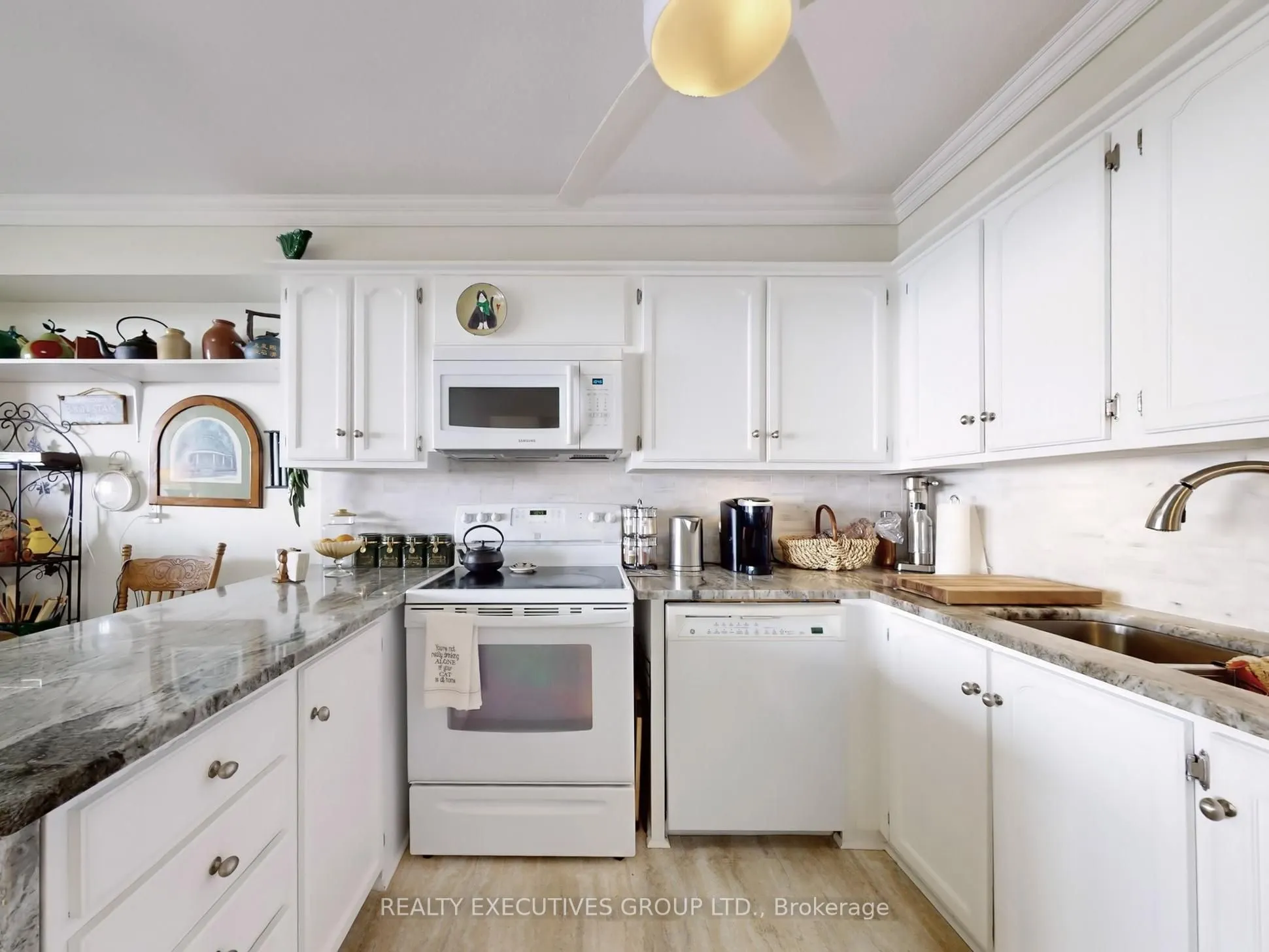 8111 Yonge Street, #1701