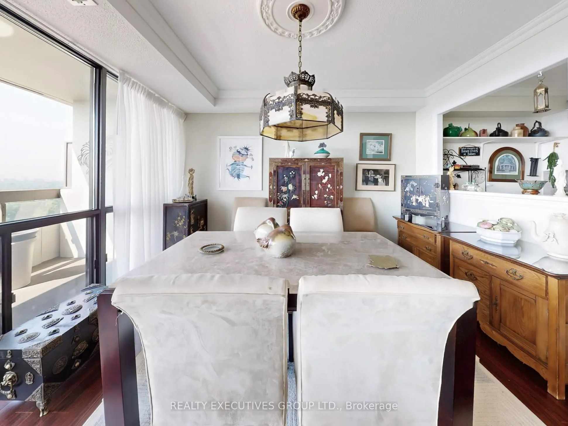8111 Yonge Street, #1701