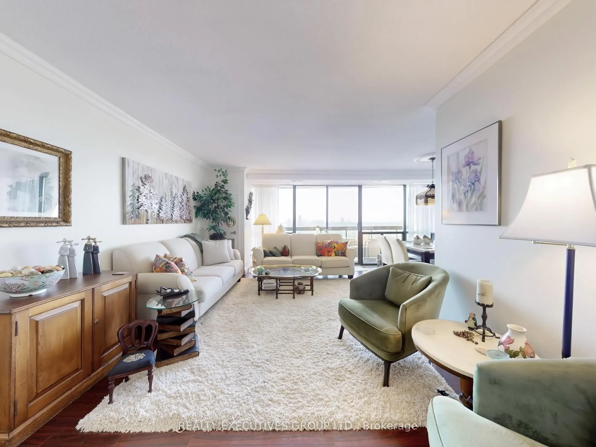 8111 Yonge Street, #1701