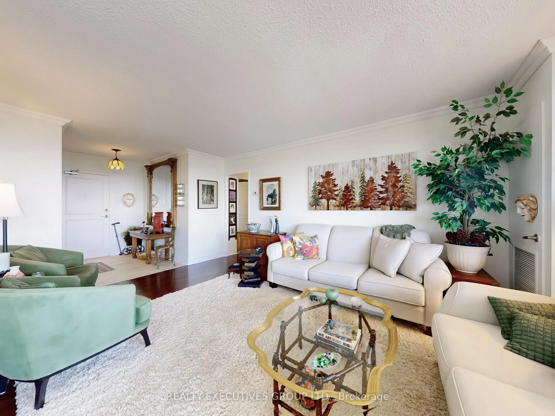 8111 Yonge Street, #1701