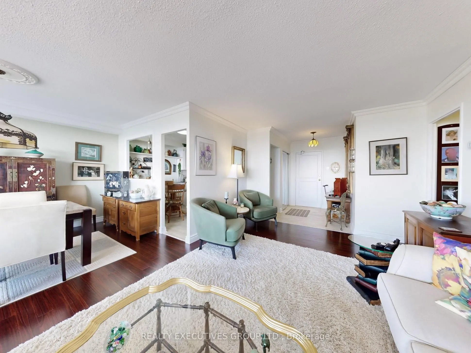 8111 Yonge Street, #1701
