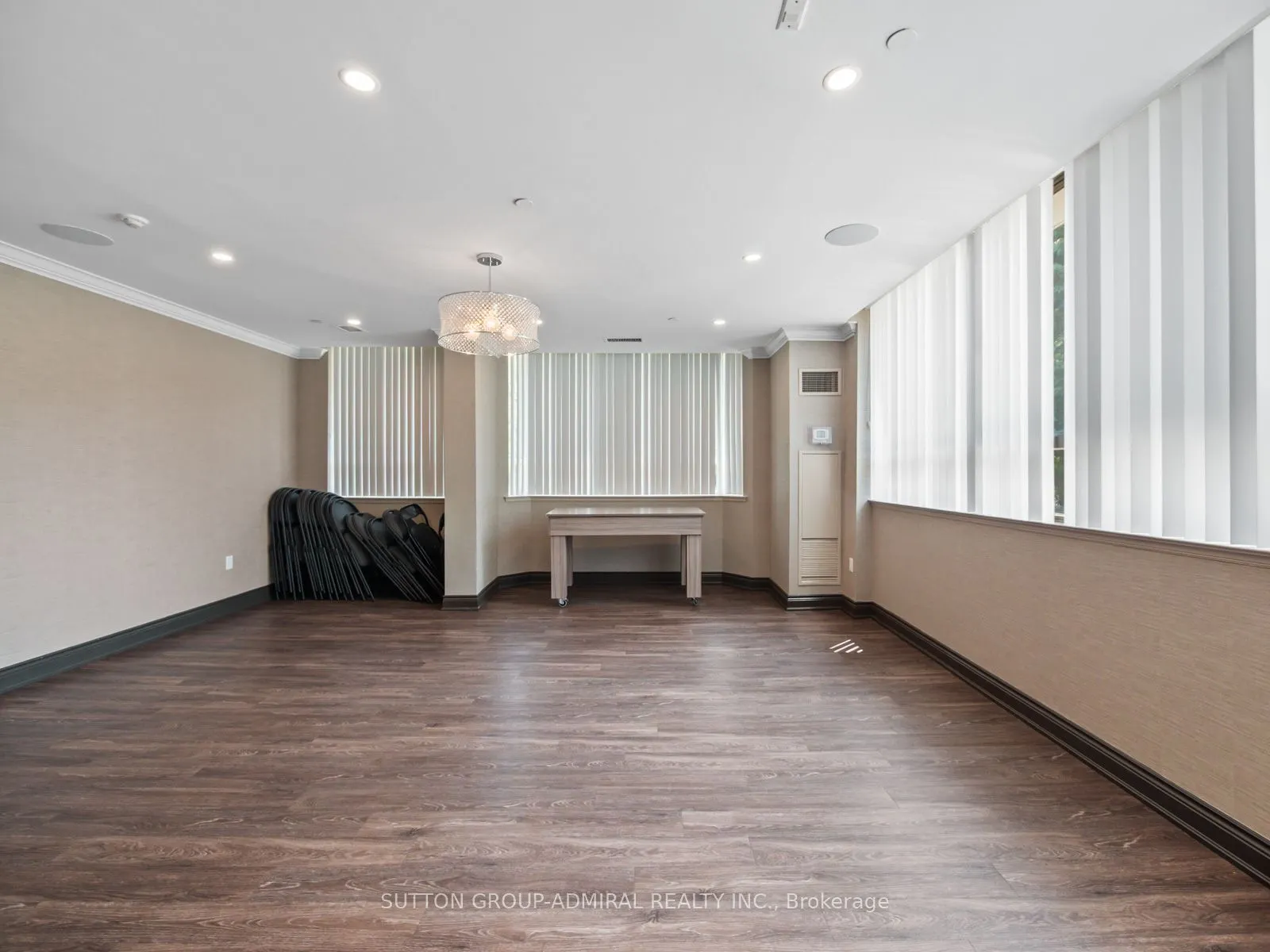 270 Davis Drive, #204