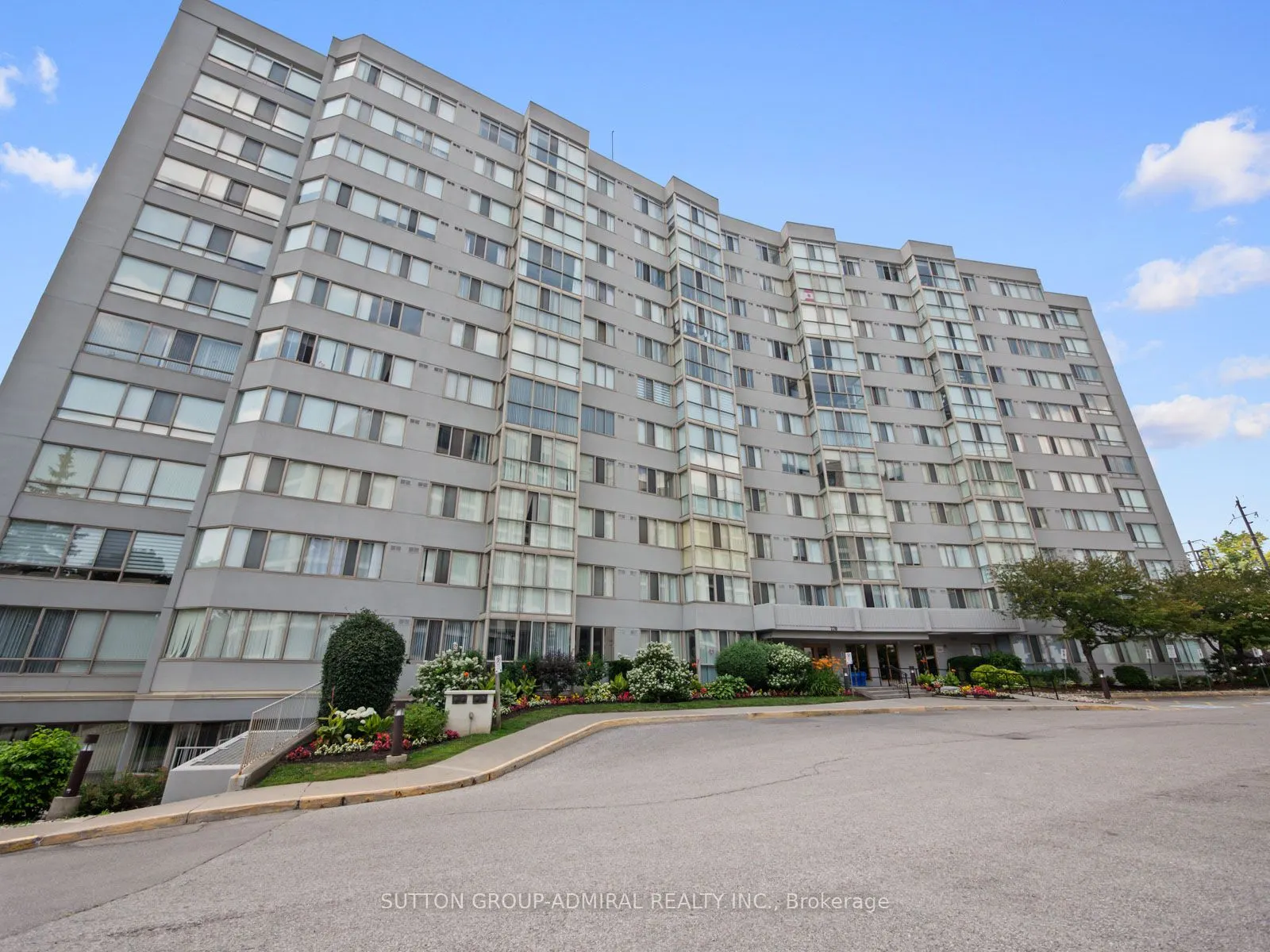 270 Davis Drive, #204