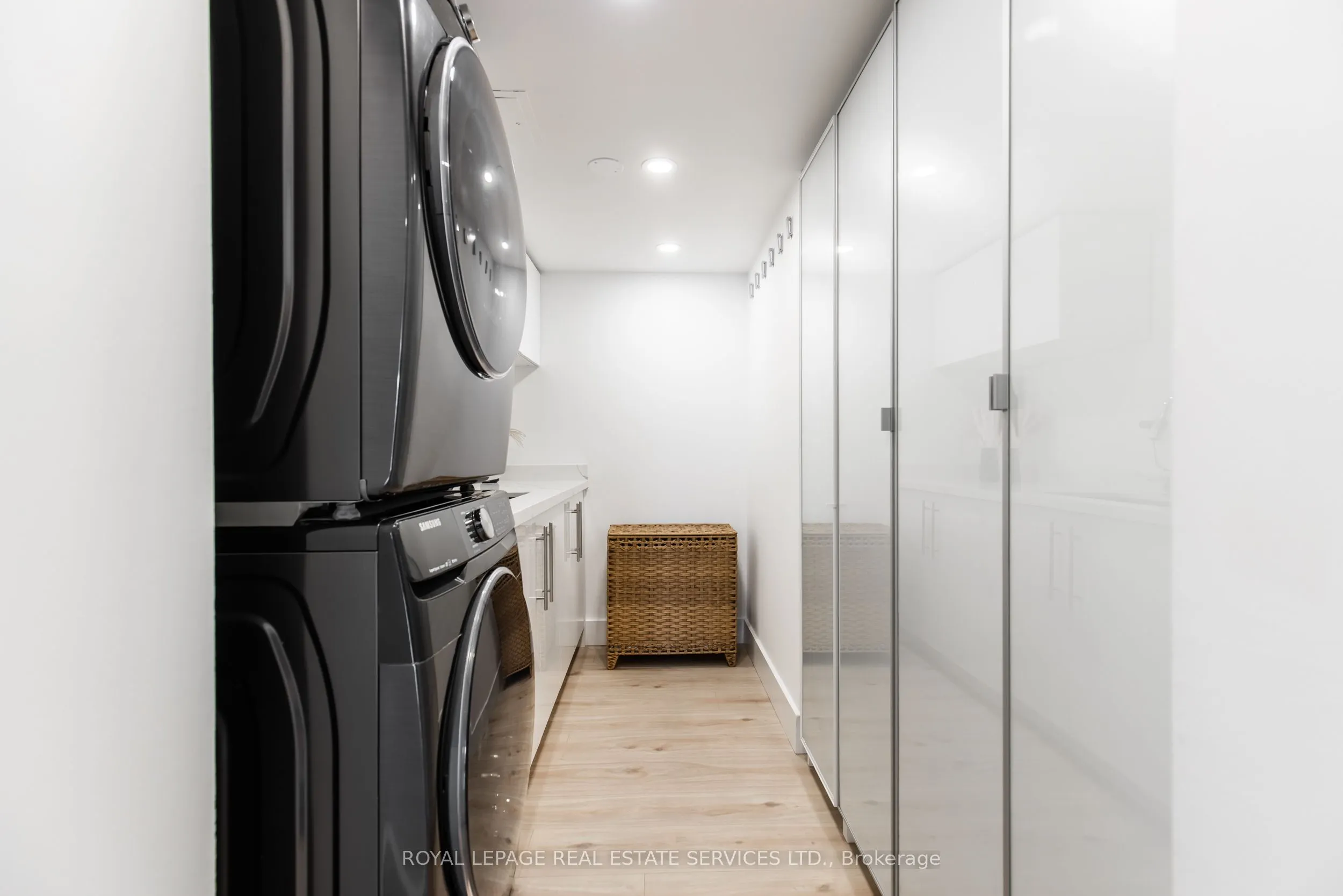 100 Observatory Lane, #404