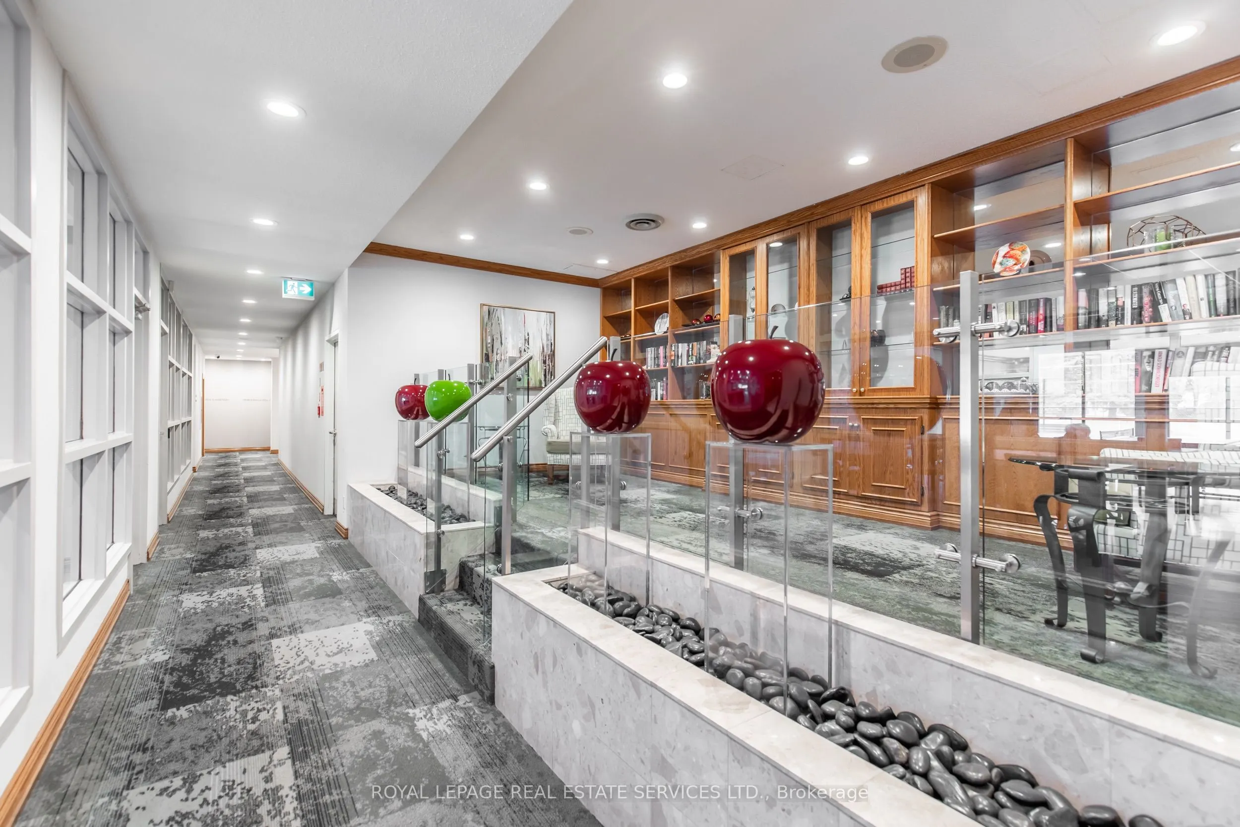 100 Observatory Lane, #404