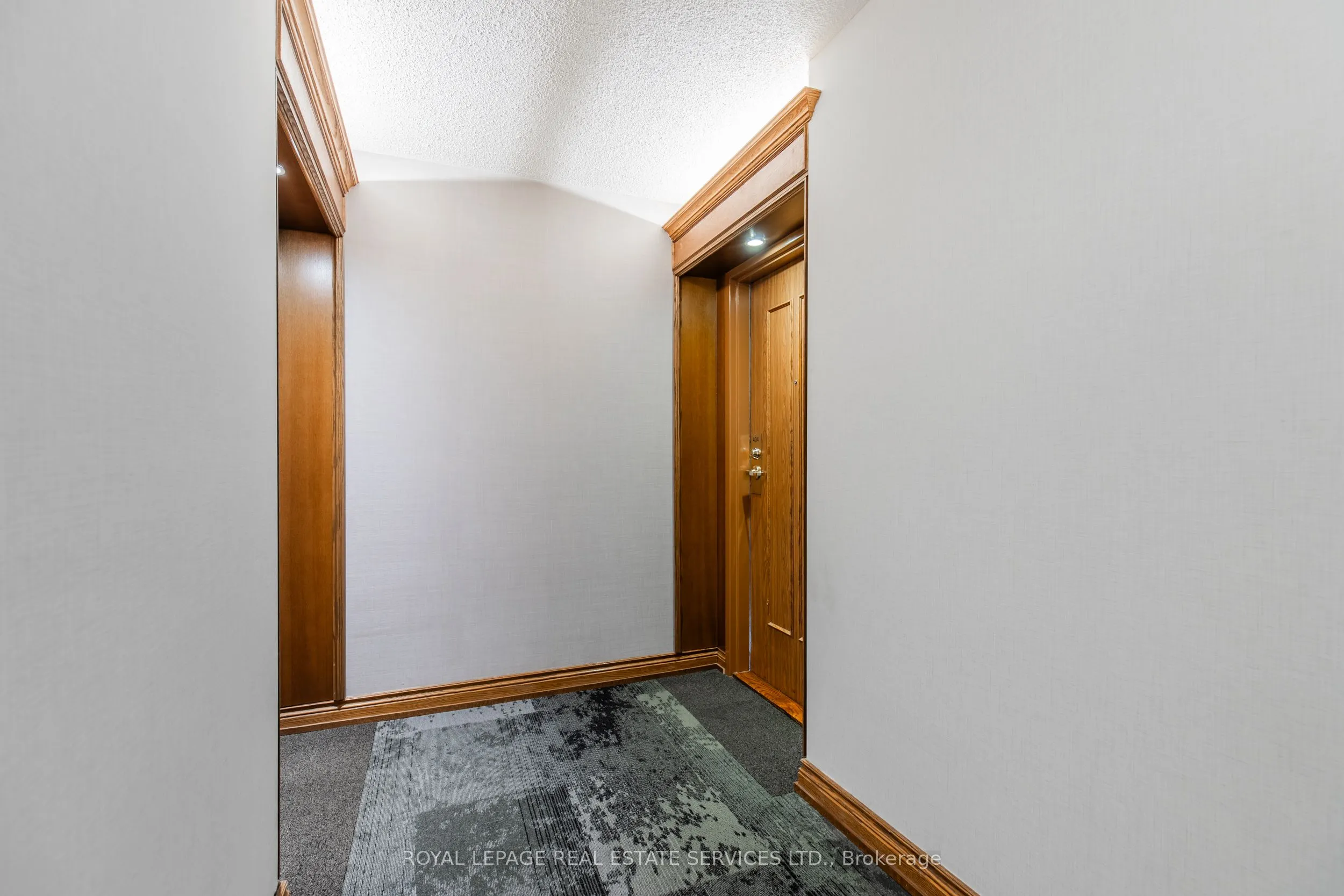 100 Observatory Lane, #404