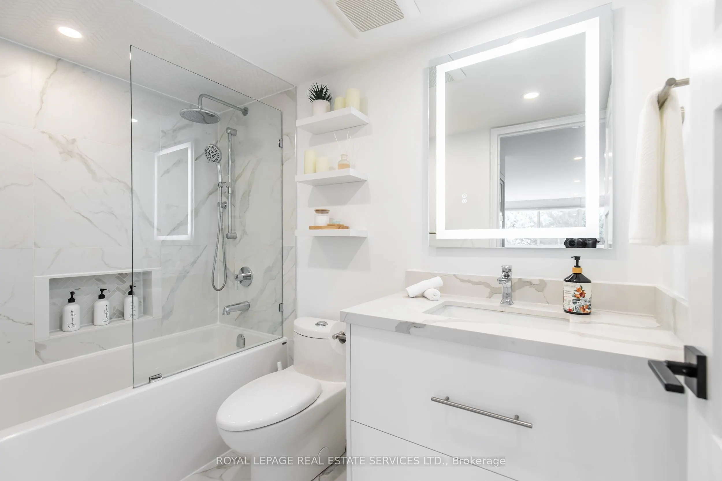 100 Observatory Lane, #404