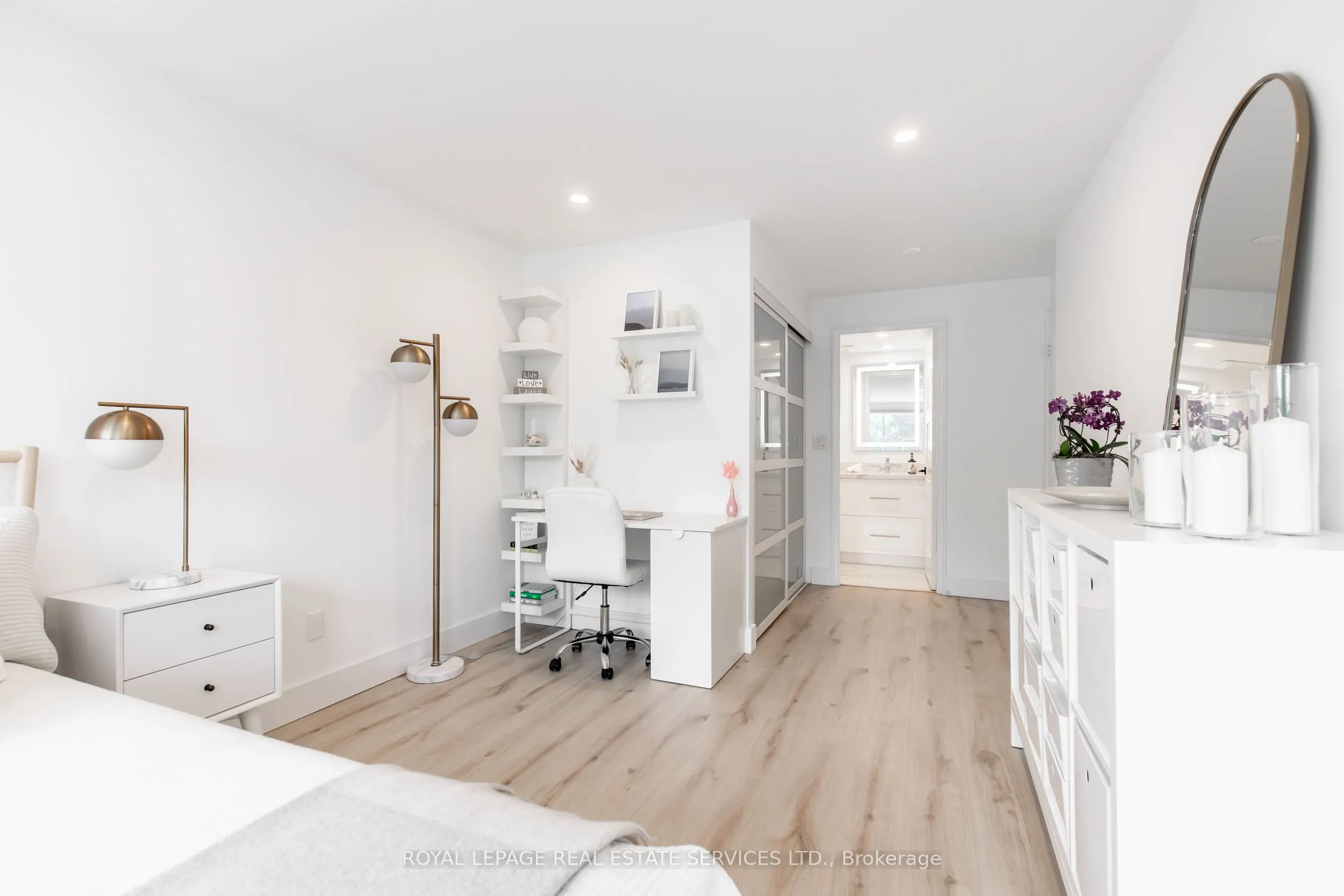 100 Observatory Lane, #404